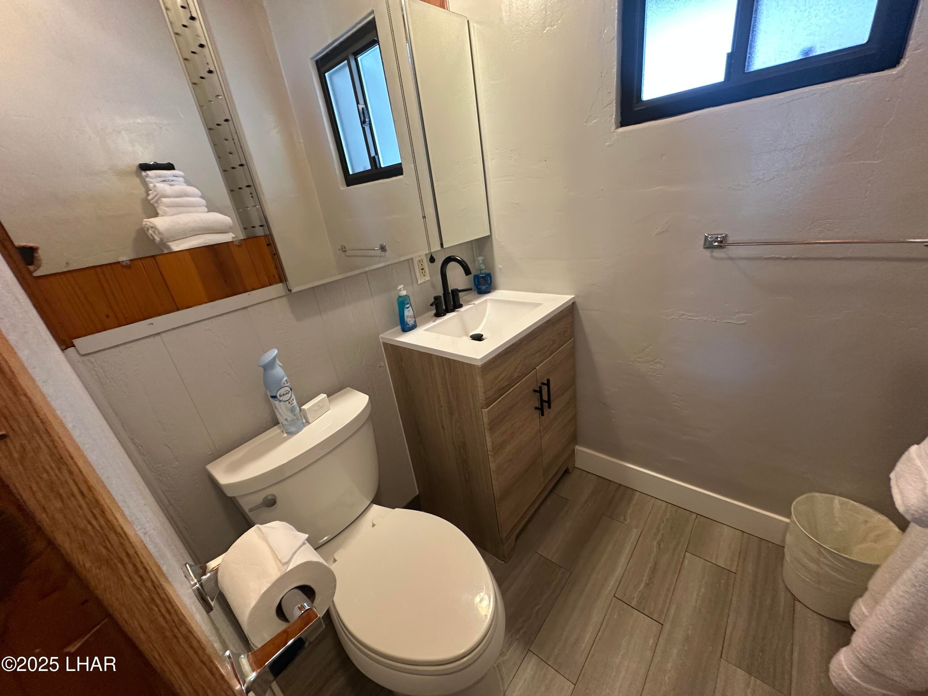 Parker, Arizona, 85344, United States, 3 Bedrooms Bedrooms, ,3 BathroomsBathrooms,Residential,Active,1959541