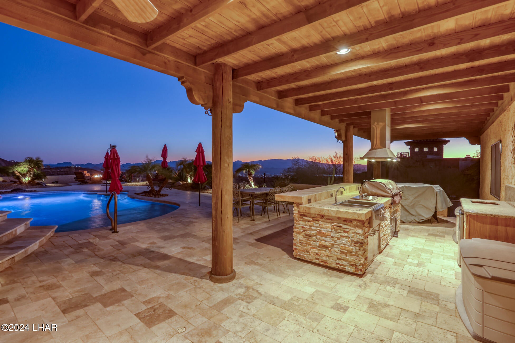 Lake Havasu City, Arizona, 86404, United States, 4 Bedrooms Bedrooms, ,6 BathroomsBathrooms,Residential,Active,1910151