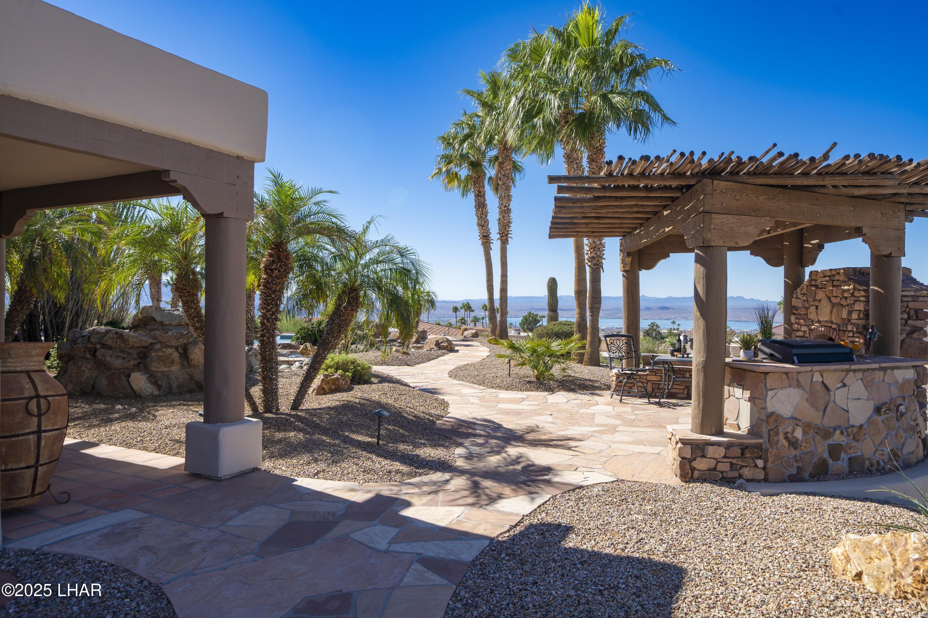 Lake Havasu City, Arizona, 86404, United States, 6 Bedrooms Bedrooms, ,7 BathroomsBathrooms,Residential,Active,1996583