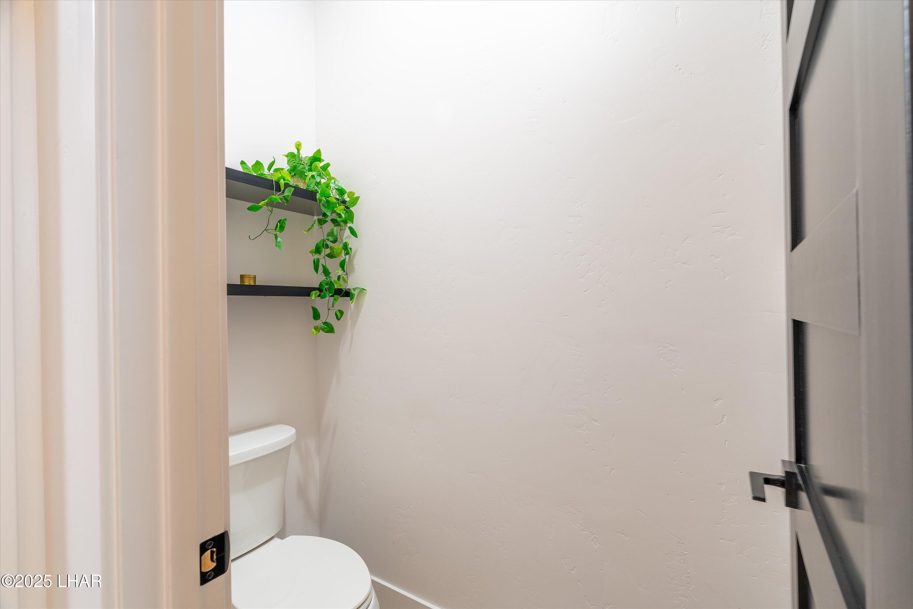 Berthoud, Colorado, 80513, United States, 5 Bedrooms Bedrooms, ,6 BathroomsBathrooms,Residential,Active,1877780