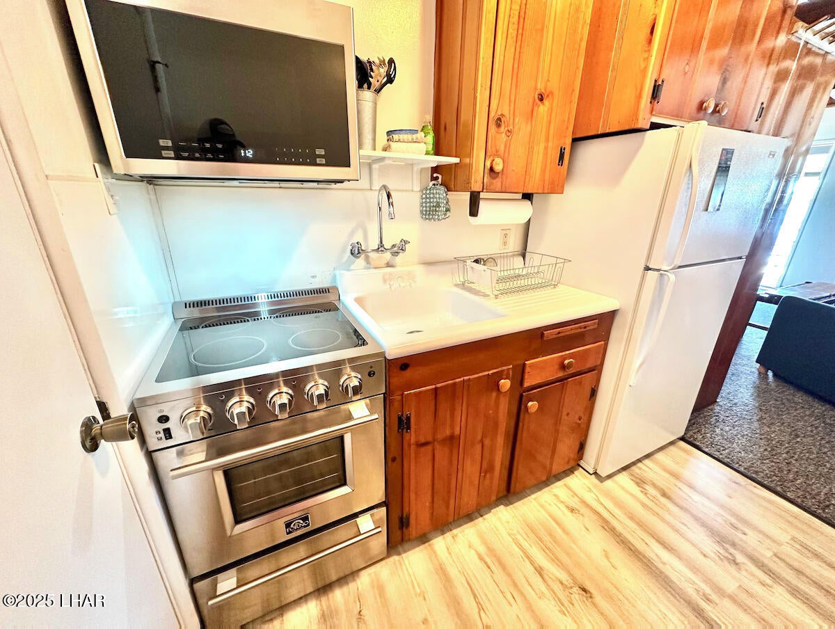 Parker, Arizona, 85344, United States, 3 Bedrooms Bedrooms, ,3 BathroomsBathrooms,Residential,Active,1959541