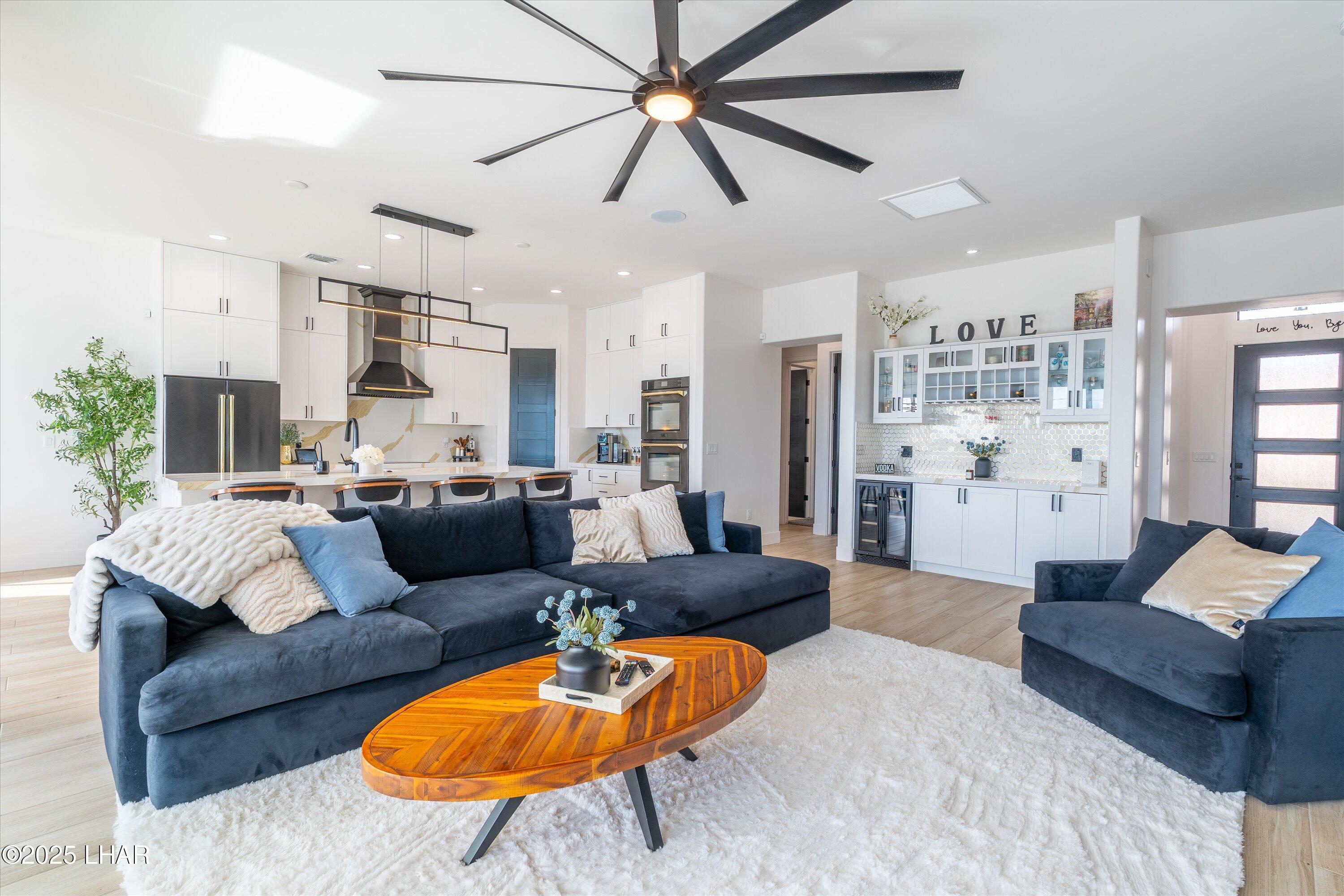 Berthoud, Colorado, 80513, United States, 5 Bedrooms Bedrooms, ,6 BathroomsBathrooms,Residential,Active,1877780