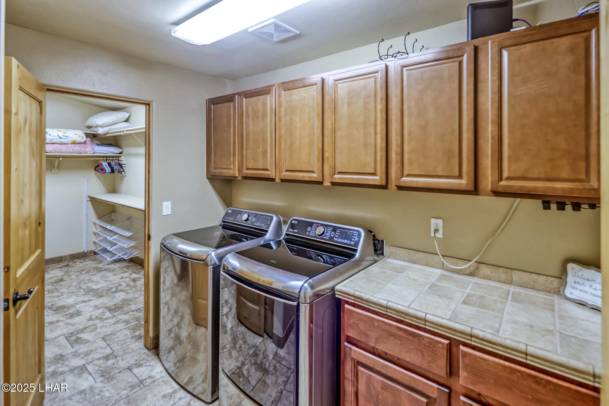 Lake Havasu City, Arizona, 86404, United States, ,3 BathroomsBathrooms,Residential,Active,1781881