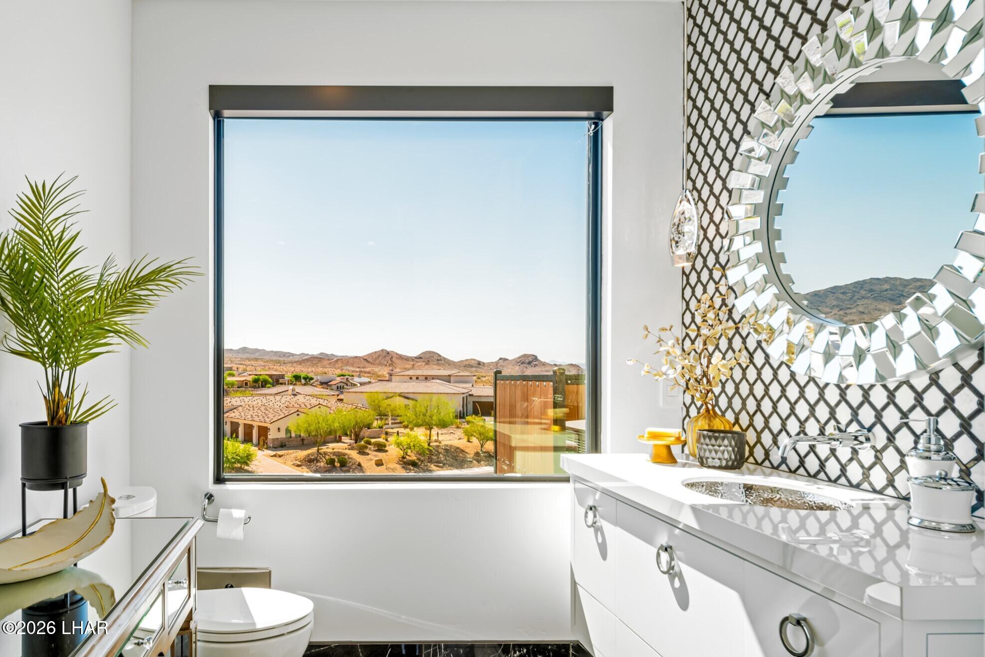 Lake Havasu City, Arizona, 86406, United States, 3 Bedrooms Bedrooms, ,5 BathroomsBathrooms,Residential,Active,2009159