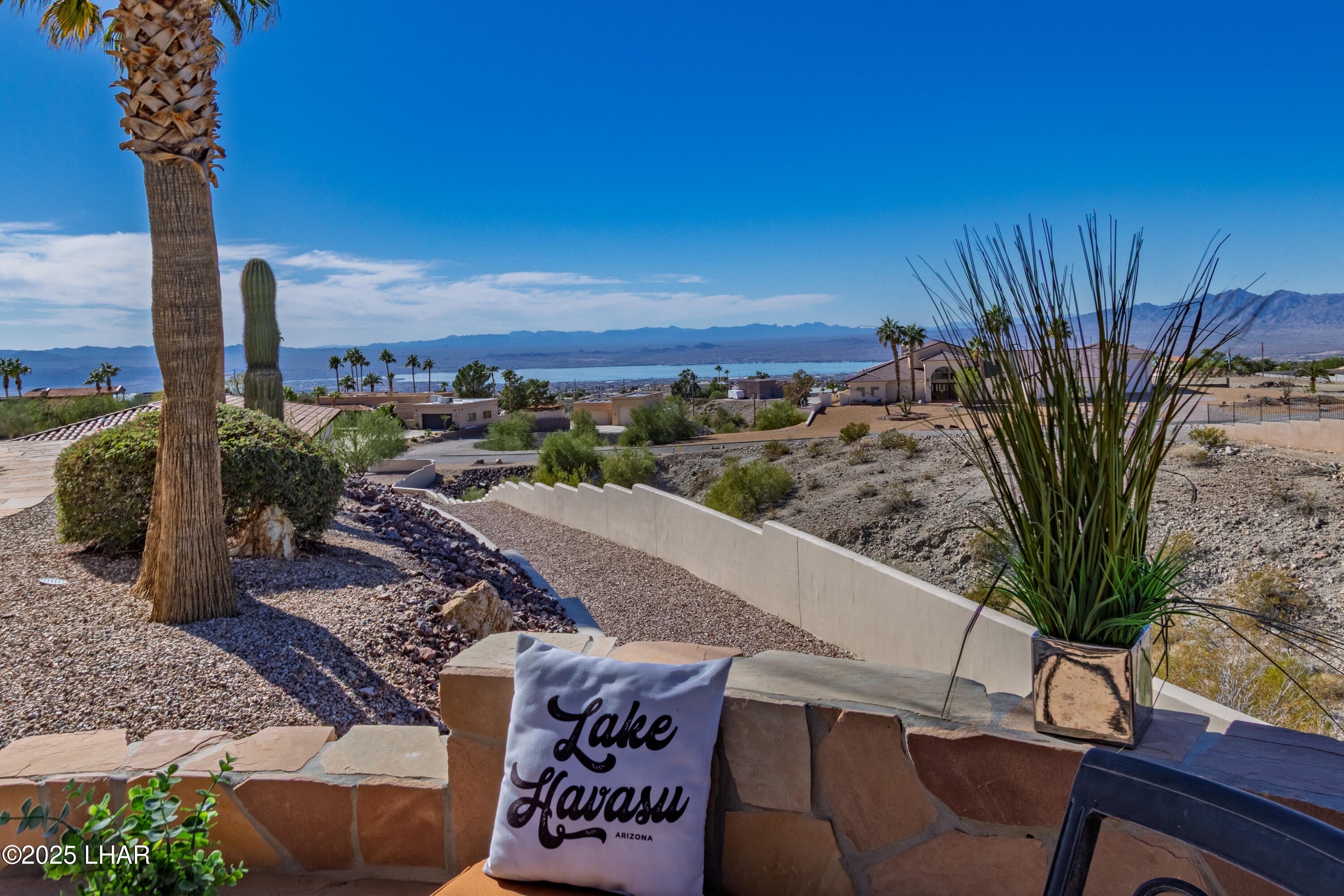 Lake Havasu City, Arizona, 86404, United States, 6 Bedrooms Bedrooms, ,7 BathroomsBathrooms,Residential,Active,1996583
