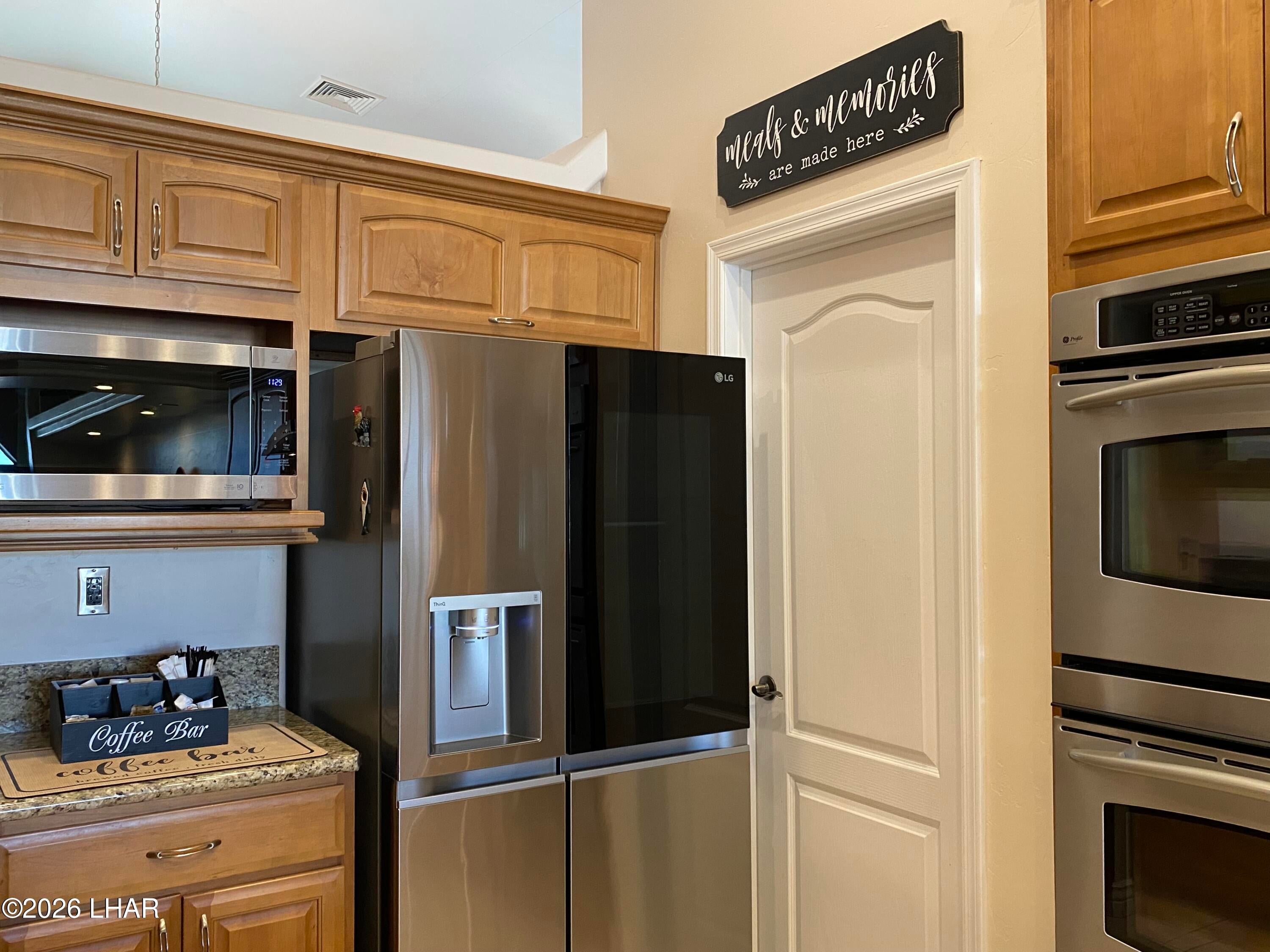 Lake Havasu City, Arizona, 86406, United States, 3 Bedrooms Bedrooms, ,4 BathroomsBathrooms,Residential,Active,2010202