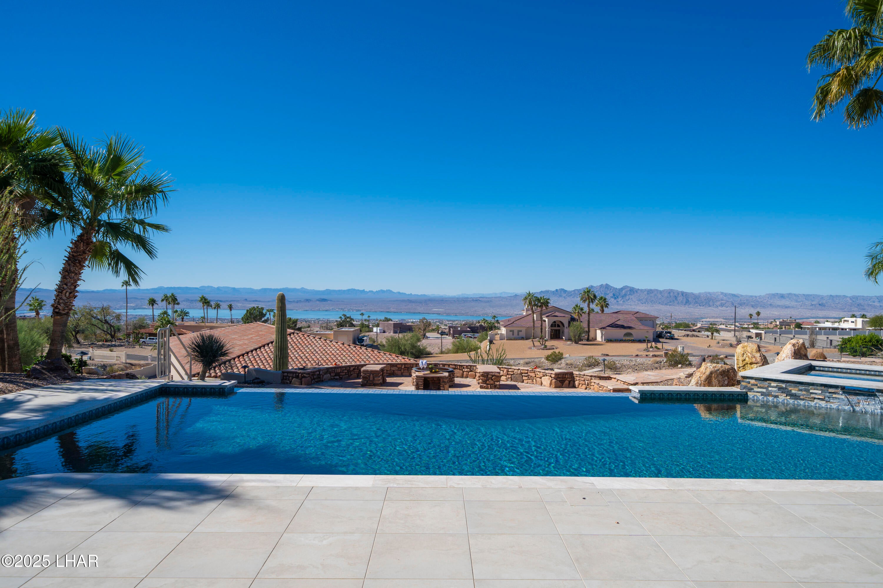 Lake Havasu City, Arizona, 86404, United States, 6 Bedrooms Bedrooms, ,7 BathroomsBathrooms,Residential,Active,1996583