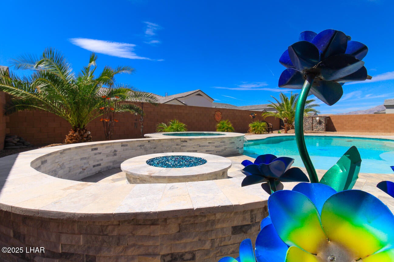 Lake Havasu City, Arizona, 86404, United States, 3 Bedrooms Bedrooms, ,2 BathroomsBathrooms,Residential,Active,1922288