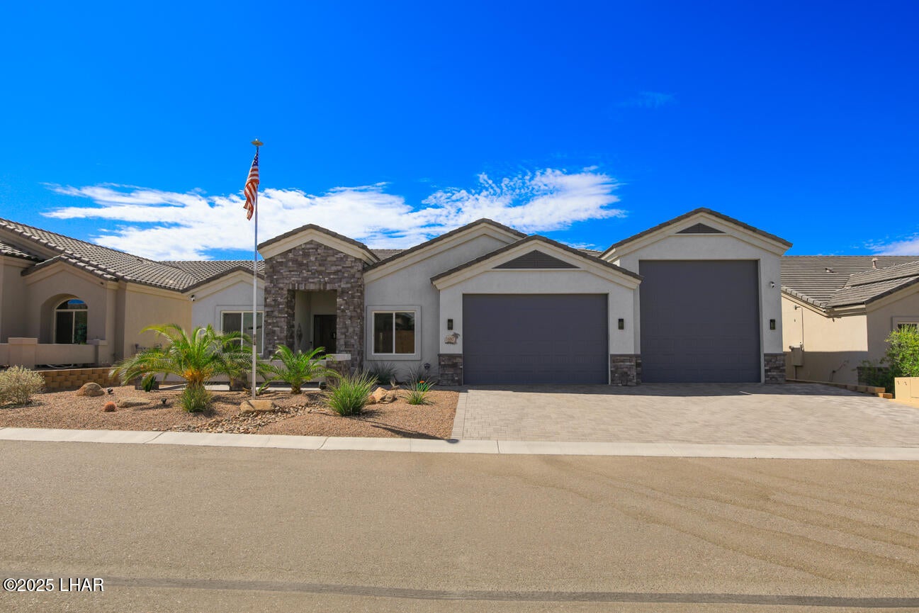 Lake Havasu City, Arizona, 86404, United States, 3 Bedrooms Bedrooms, ,2 BathroomsBathrooms,Residential,Active,1922288