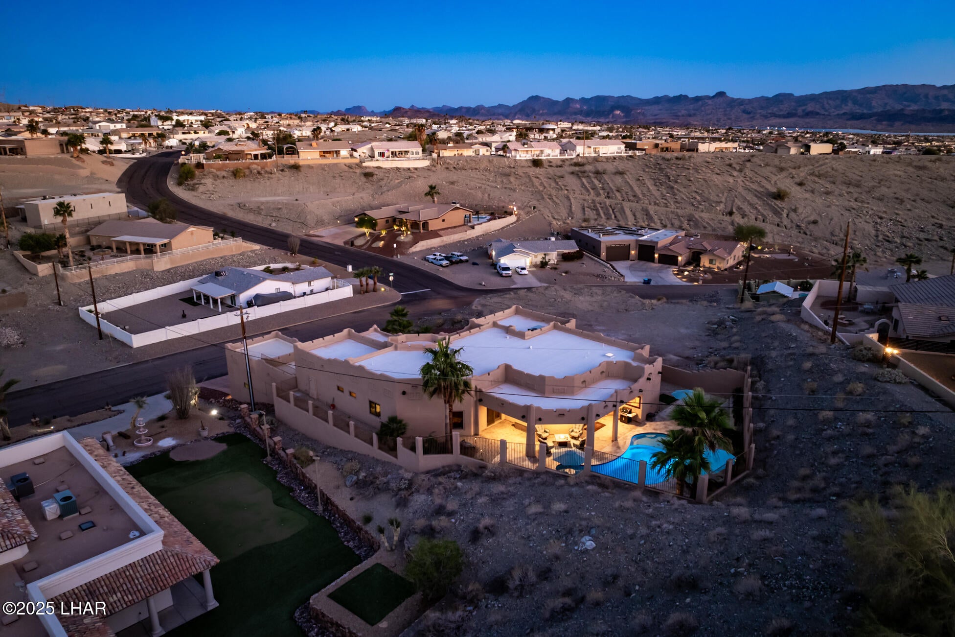 Lake Havasu City, Arizona, 86404, United States, ,4 BathroomsBathrooms,Residential,Active,1820839