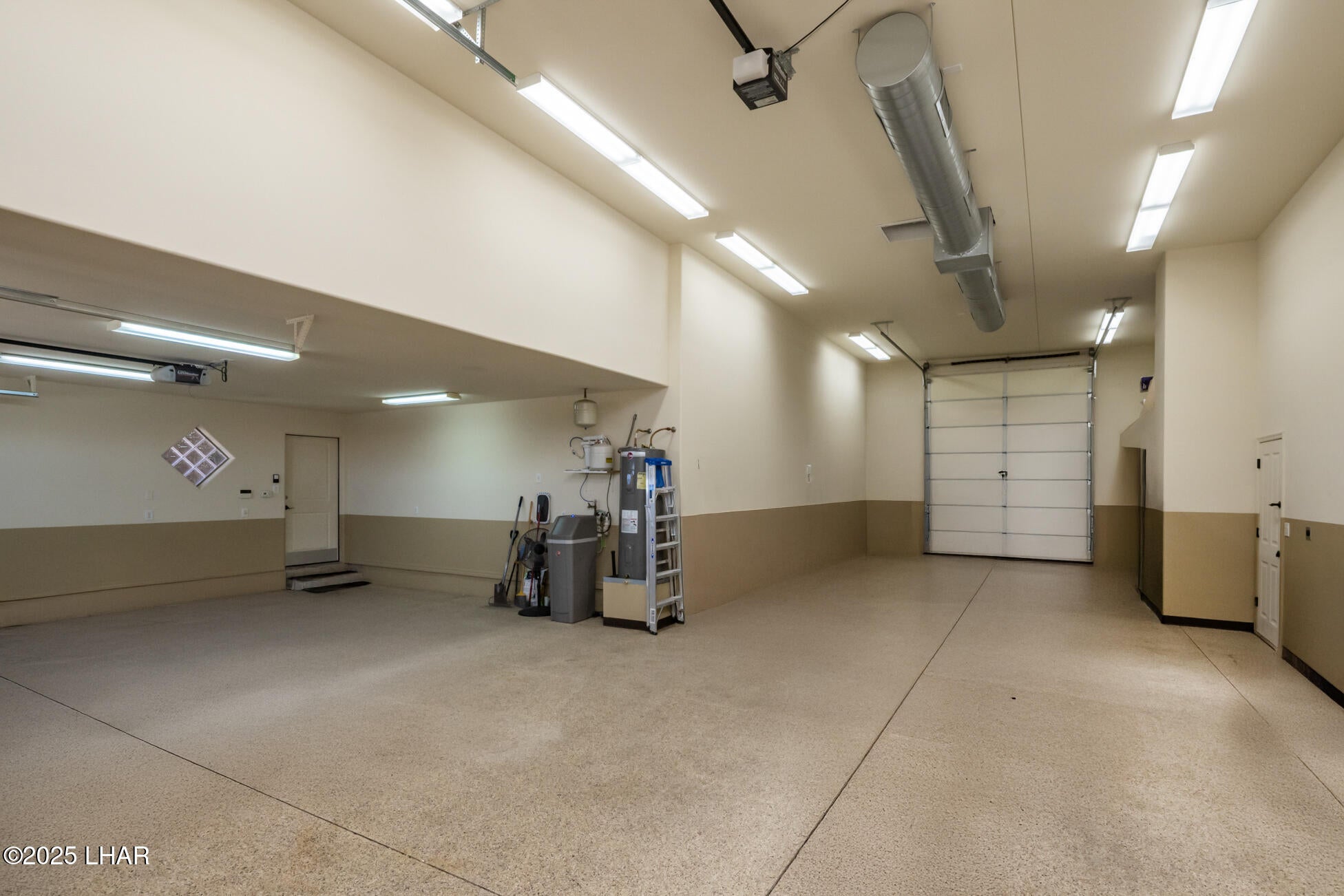 Lake Havasu City, Arizona, 86404, United States, ,3 BathroomsBathrooms,Residential,Active,1781881