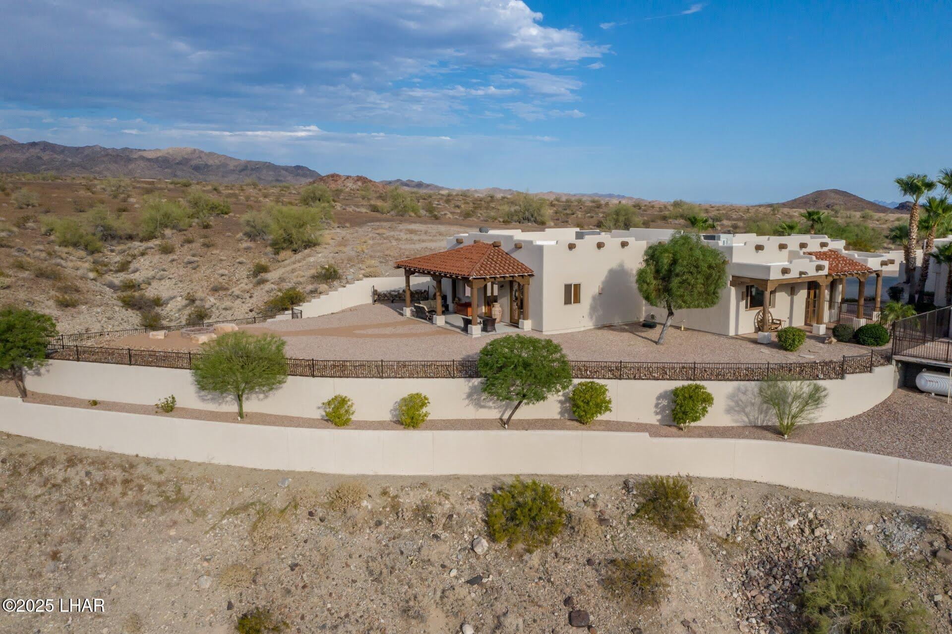 Lake Havasu City, Arizona, 86404, United States, 6 Bedrooms Bedrooms, ,7 BathroomsBathrooms,Residential,Active,1996583