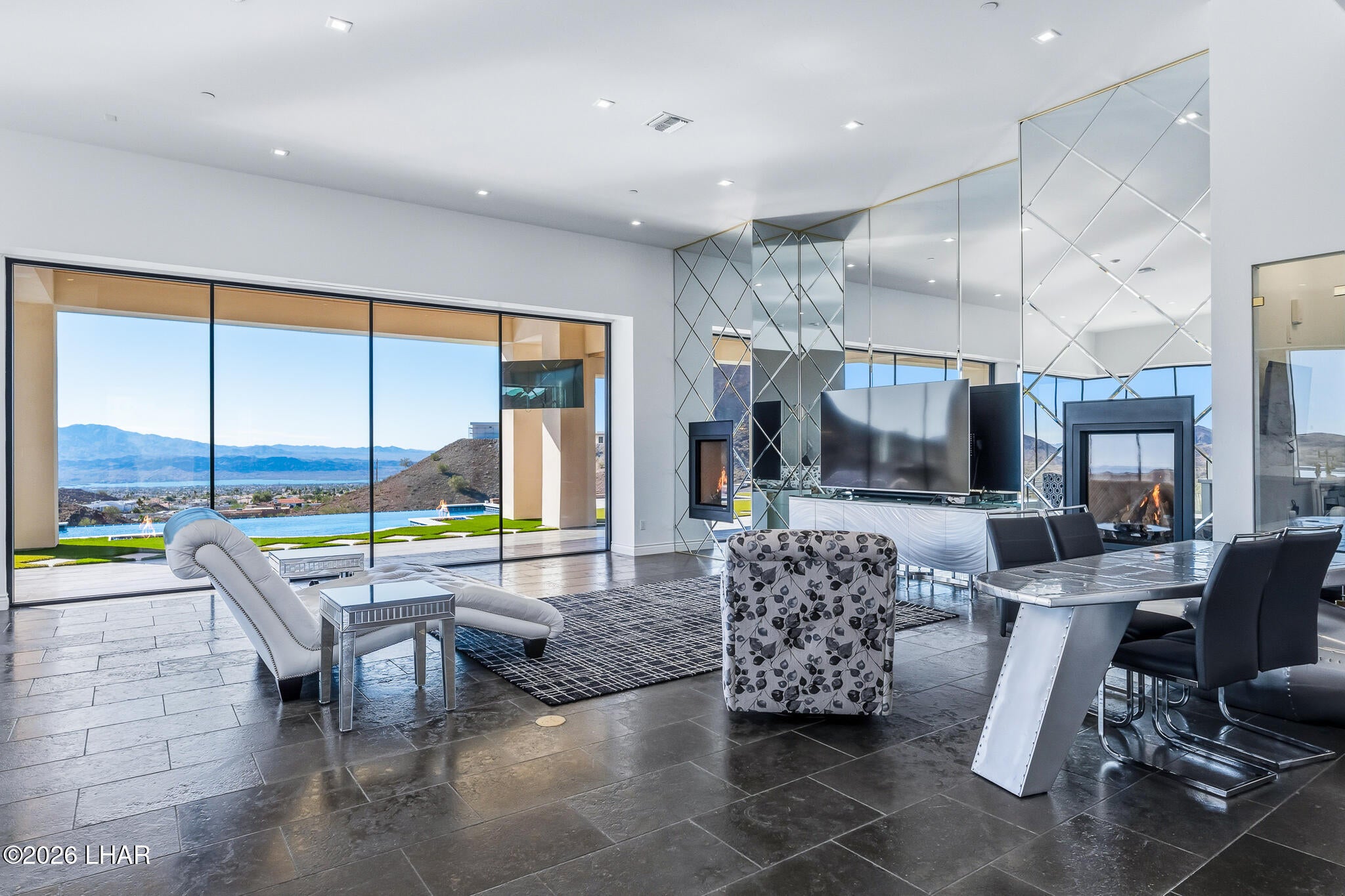 Lake Havasu City, Arizona, 86406, United States, 3 Bedrooms Bedrooms, ,5 BathroomsBathrooms,Residential,Active,2009159