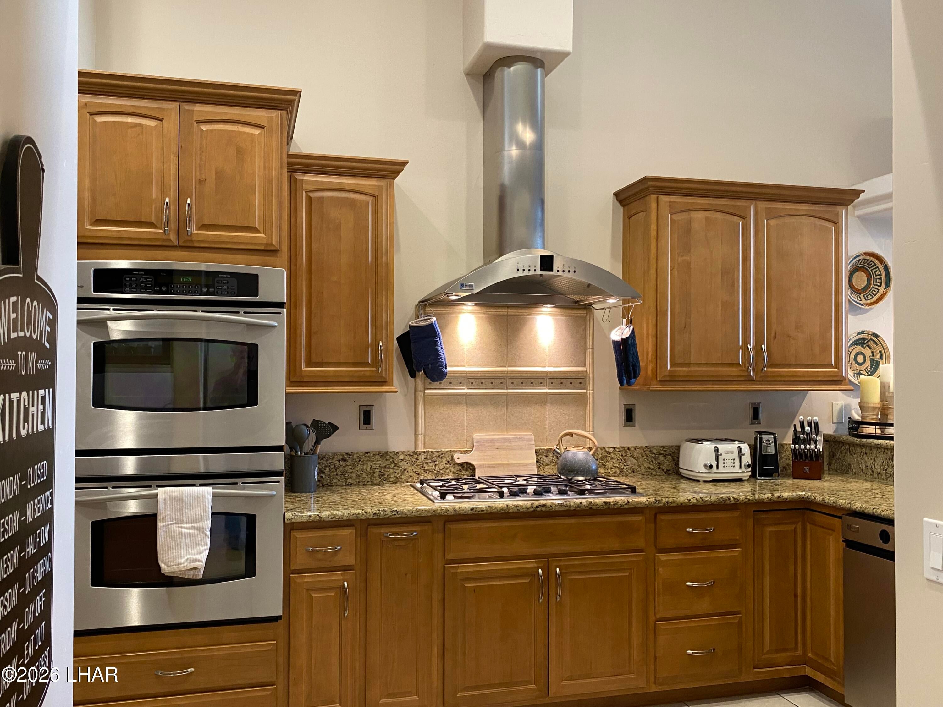 Lake Havasu City, Arizona, 86406, United States, 3 Bedrooms Bedrooms, ,4 BathroomsBathrooms,Residential,Active,2010202