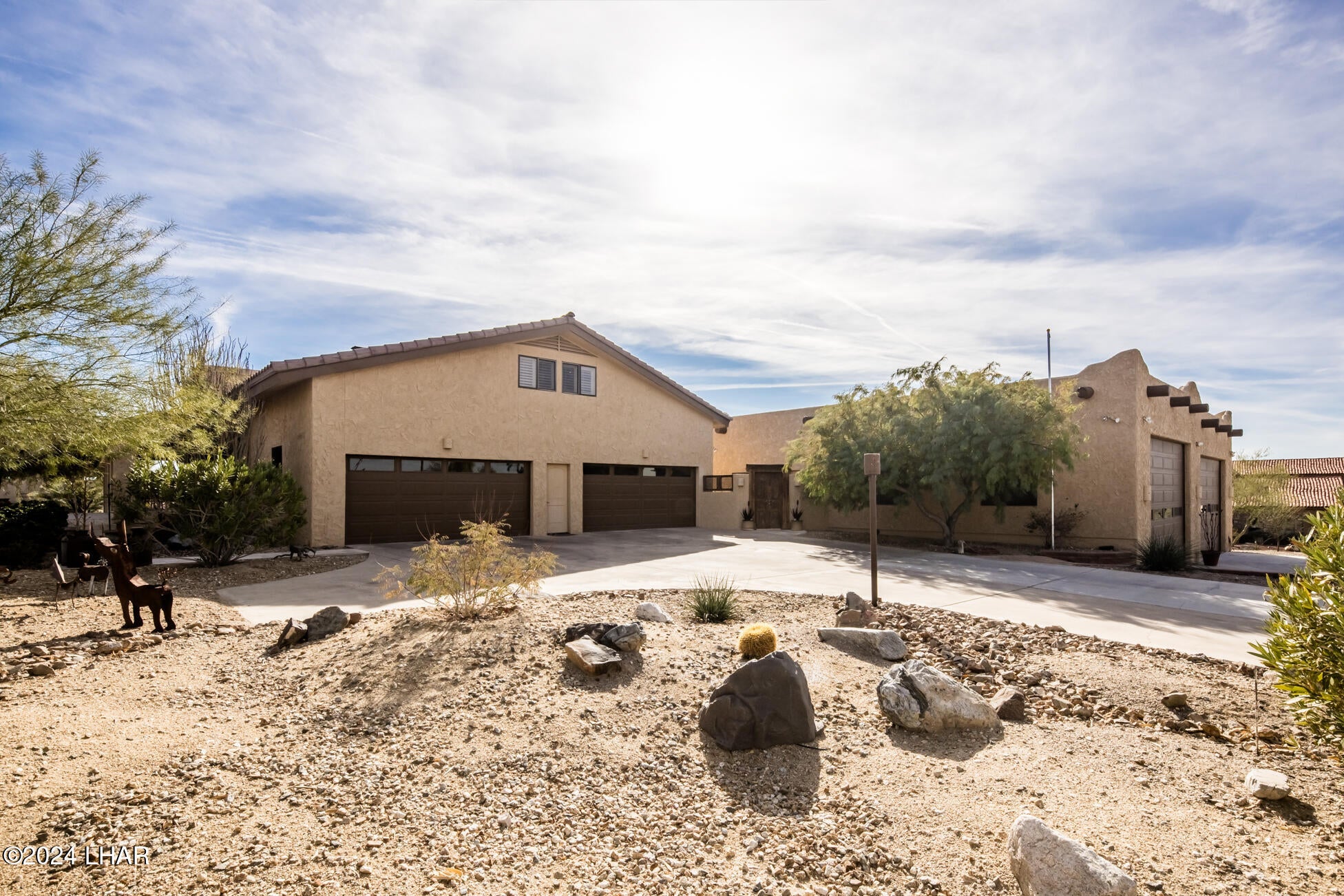 Lake Havasu City, Arizona, 86404, United States, 4 Bedrooms Bedrooms, ,6 BathroomsBathrooms,Residential,Active,1910151
