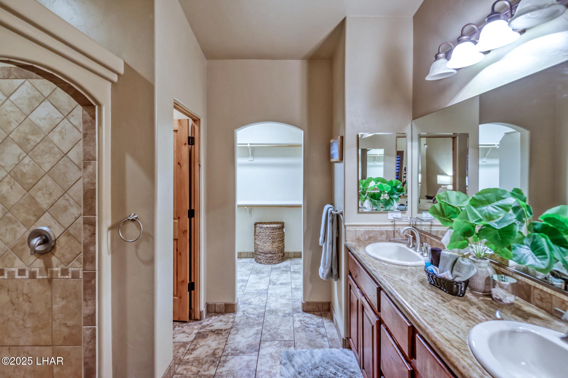Lake Havasu City, Arizona, 86404, United States, ,3 BathroomsBathrooms,Residential,Active,1781881