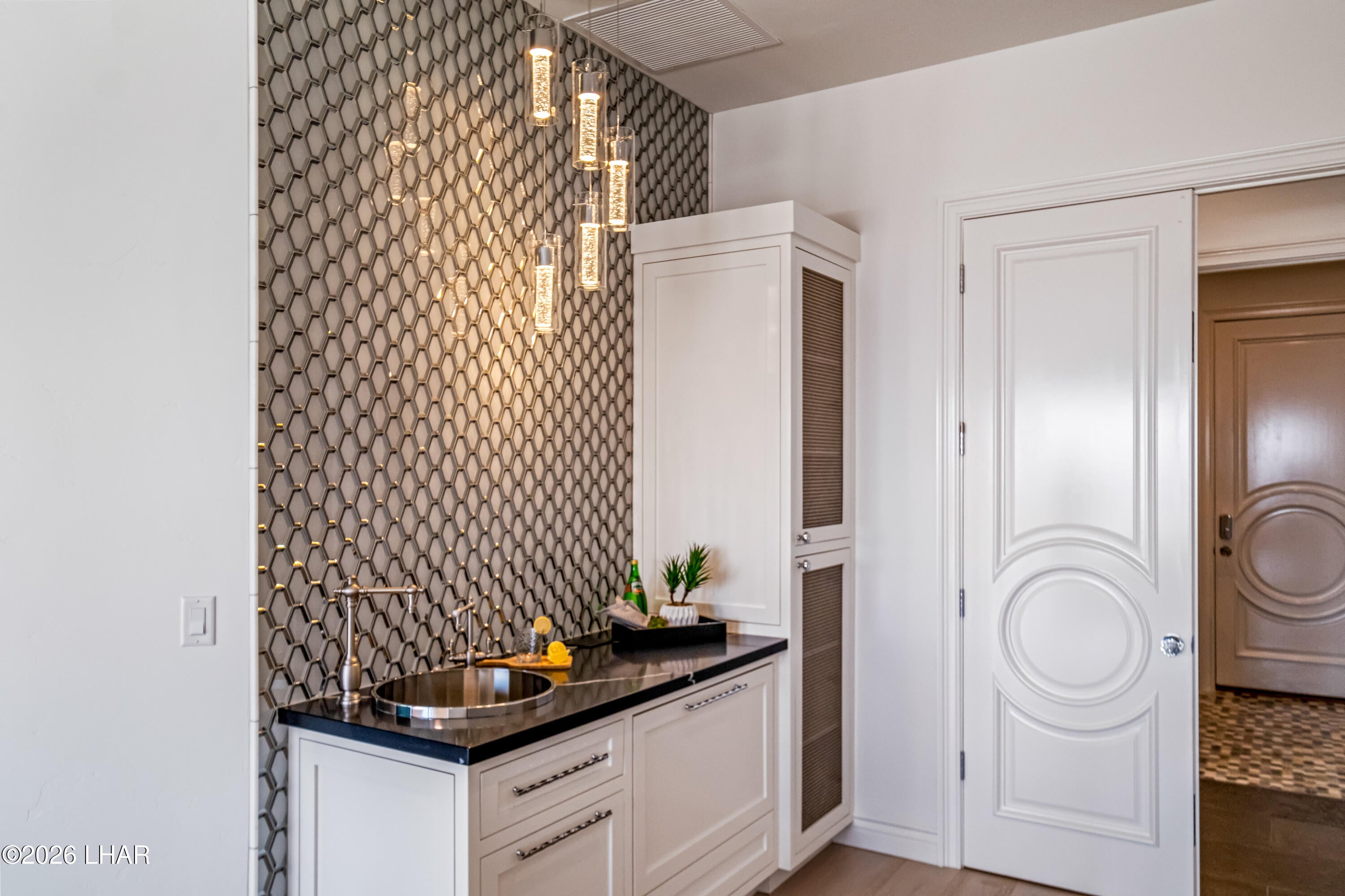 Lake Havasu City, Arizona, 86406, United States, 3 Bedrooms Bedrooms, ,5 BathroomsBathrooms,Residential,Active,2009159