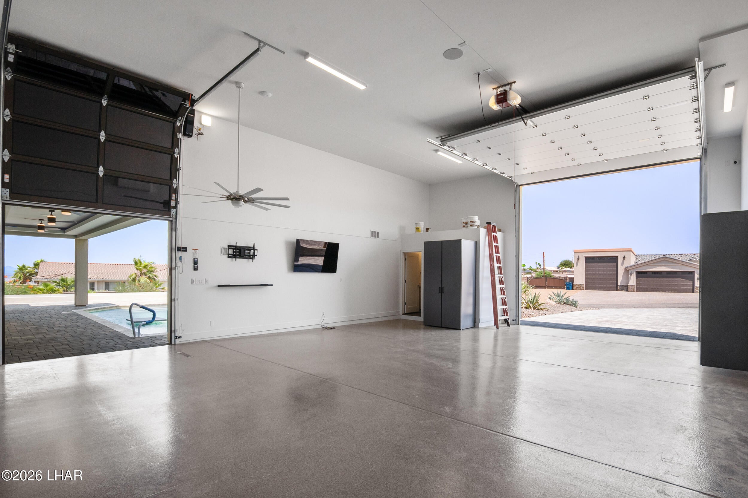 Lake Havasu City, Arizona, 86404, United States, 4 Bedrooms Bedrooms, ,5 BathroomsBathrooms,Residential,Active,2014618