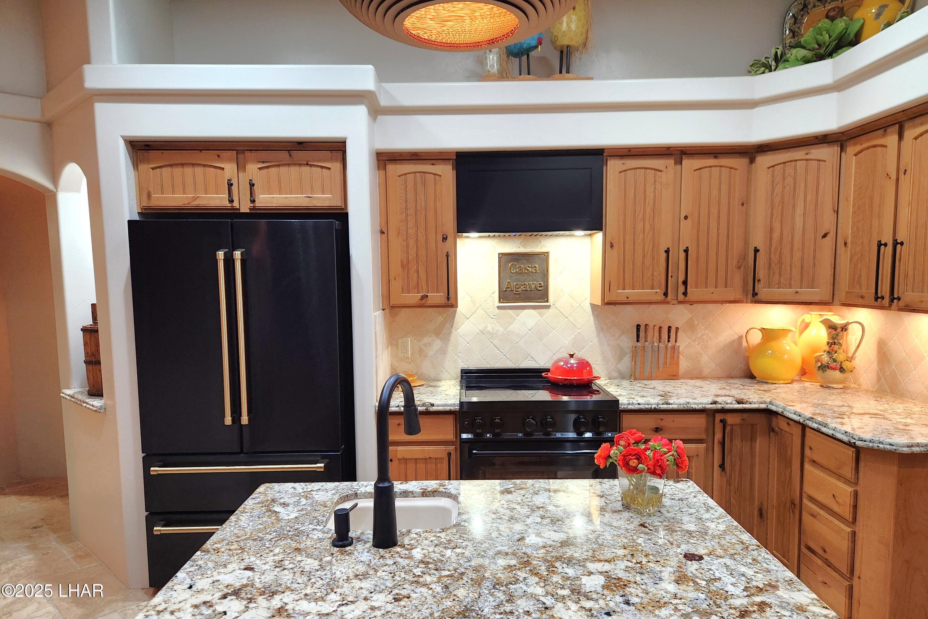 Lake Havasu City, Arizona, 86404, United States, ,4 BathroomsBathrooms,Residential,Active,1820839