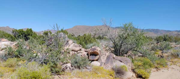 18680 S GUNSMOKE RD, YUCCA, AZ 86438, photo 5 of 57