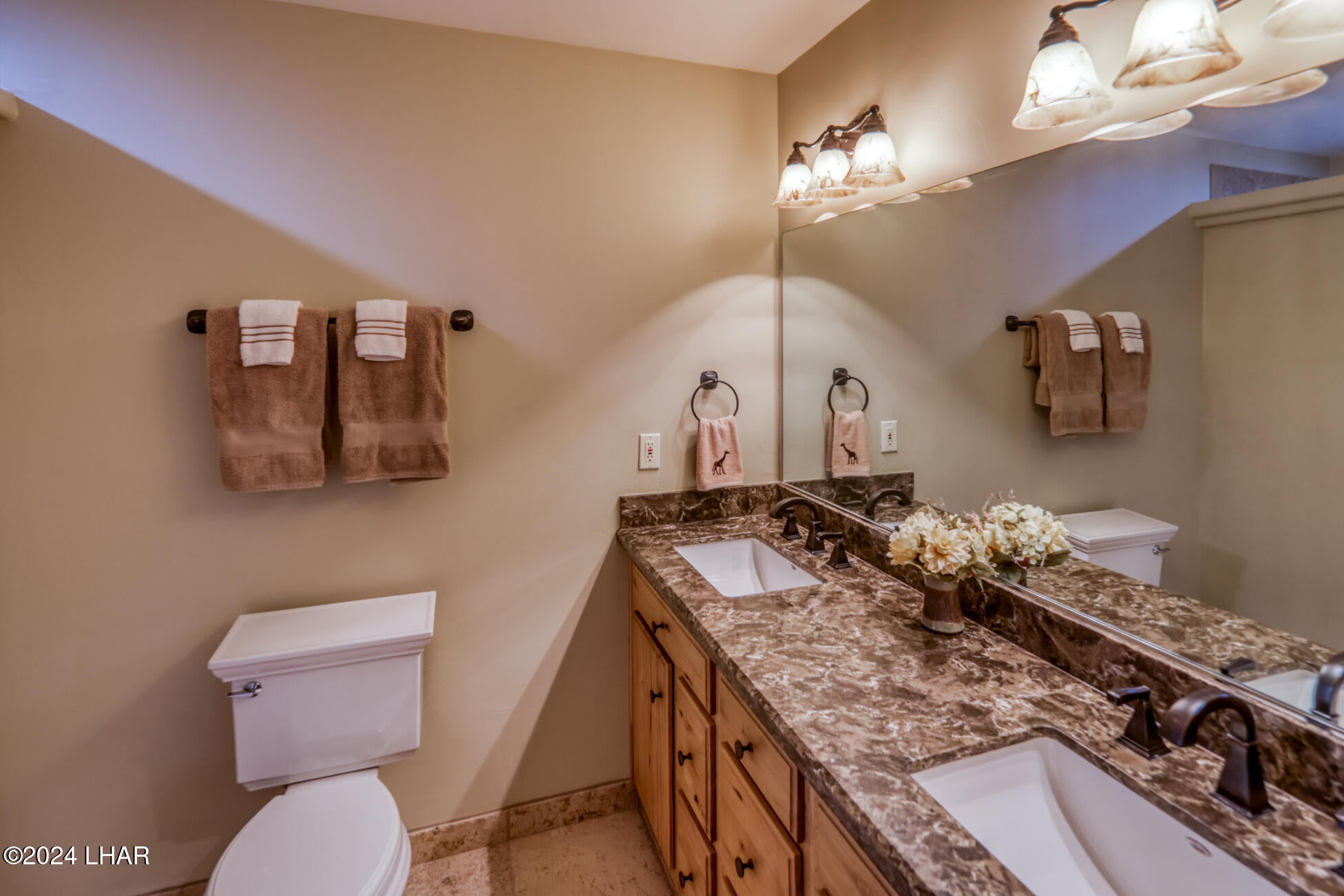 Lake Havasu City, Arizona, 86404, United States, 4 Bedrooms Bedrooms, ,6 BathroomsBathrooms,Residential,Active,1910151