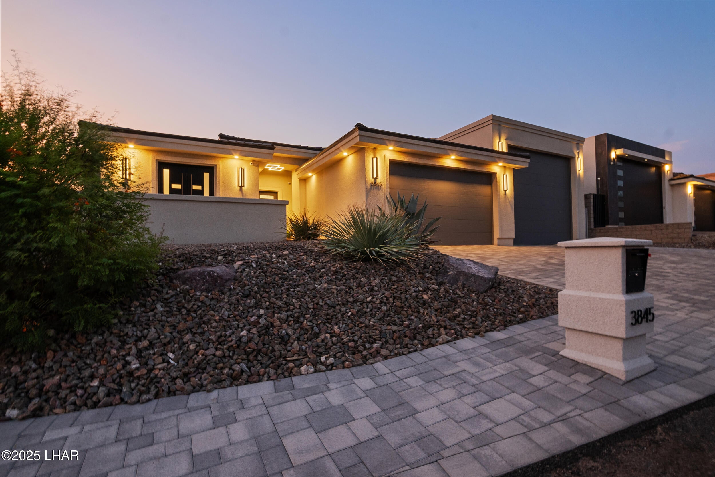 Lake Havasu City, Arizona, 86404, United States, 4 Bedrooms Bedrooms, ,5 BathroomsBathrooms,Residential,Active,1894205