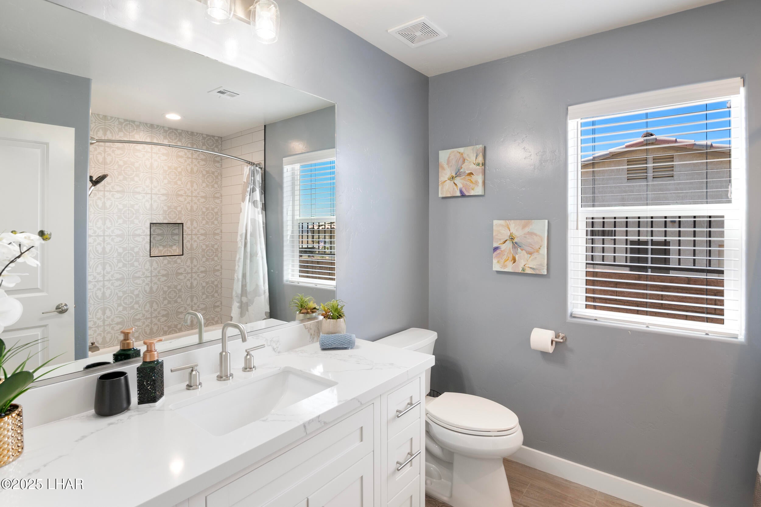 Lake Havasu City, Arizona, 86404, United States, 4 Bedrooms Bedrooms, ,3 BathroomsBathrooms,Residential,Active,1920257