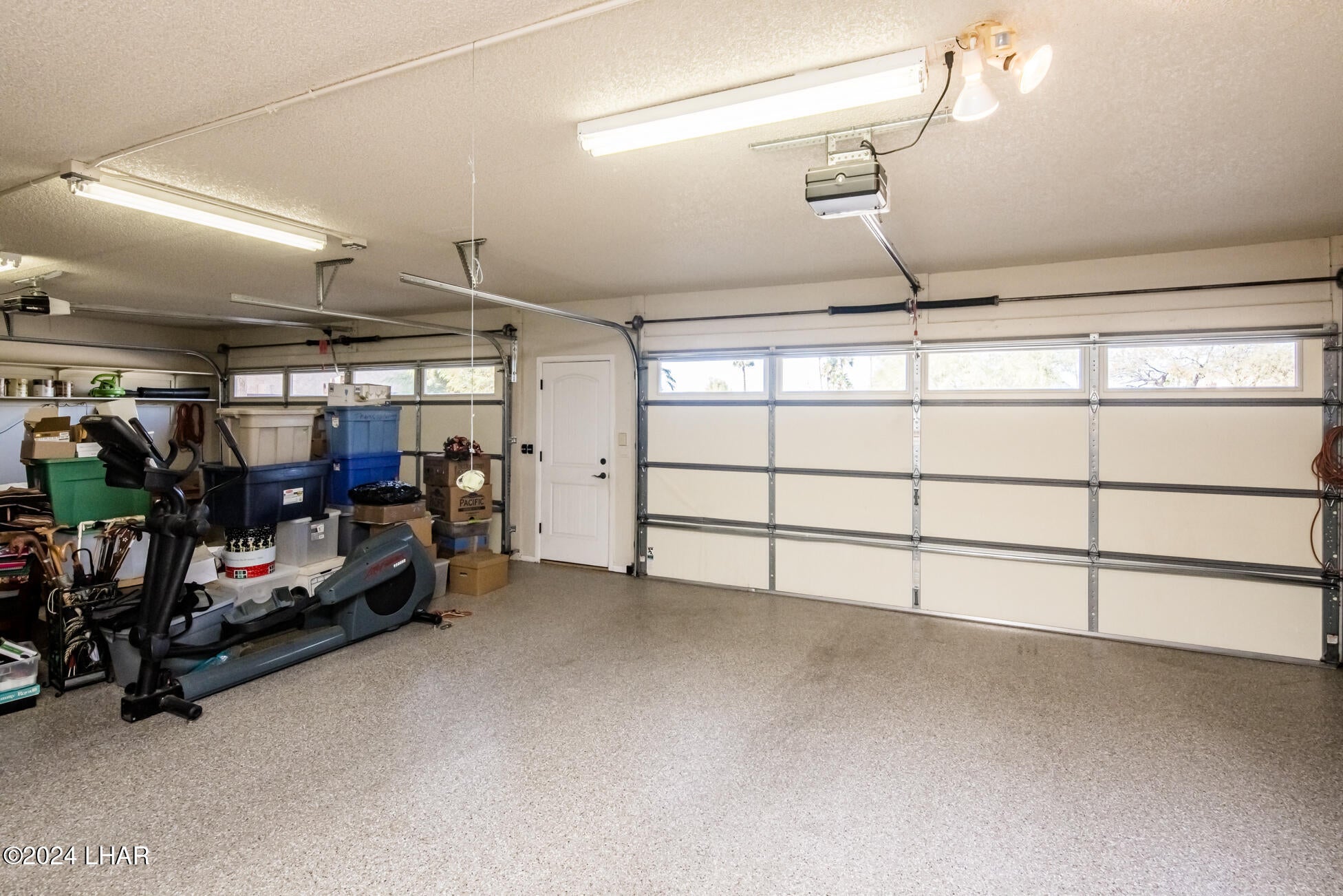 Lake Havasu City, Arizona, 86404, United States, 4 Bedrooms Bedrooms, ,6 BathroomsBathrooms,Residential,Active,1910151