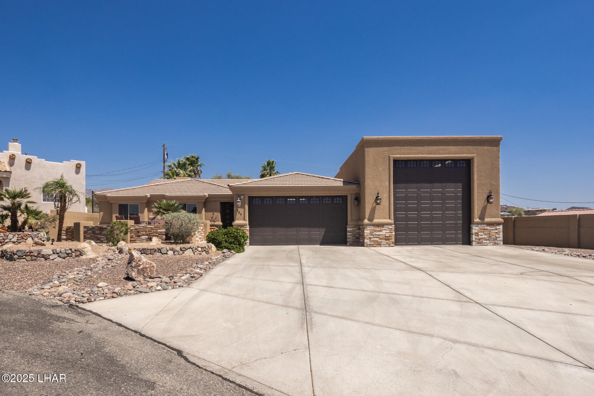 Lake Havasu City, Arizona, 86404, United States, ,3 BathroomsBathrooms,Residential,Active,1781881