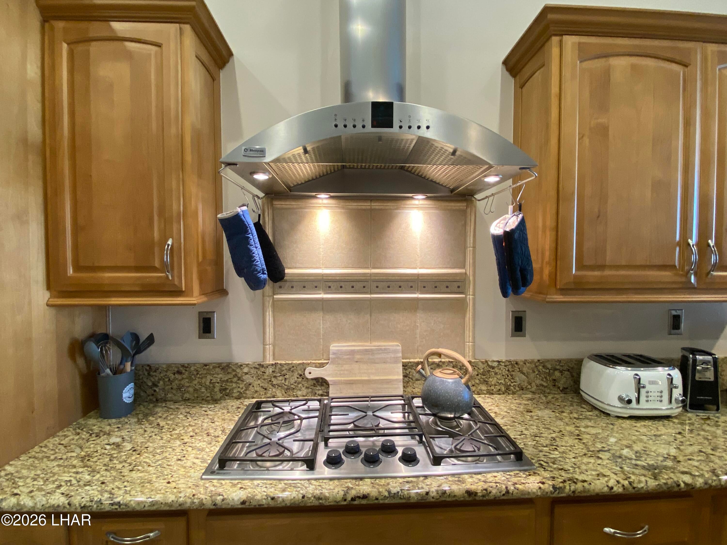 Lake Havasu City, Arizona, 86406, United States, 3 Bedrooms Bedrooms, ,4 BathroomsBathrooms,Residential,Active,2010202