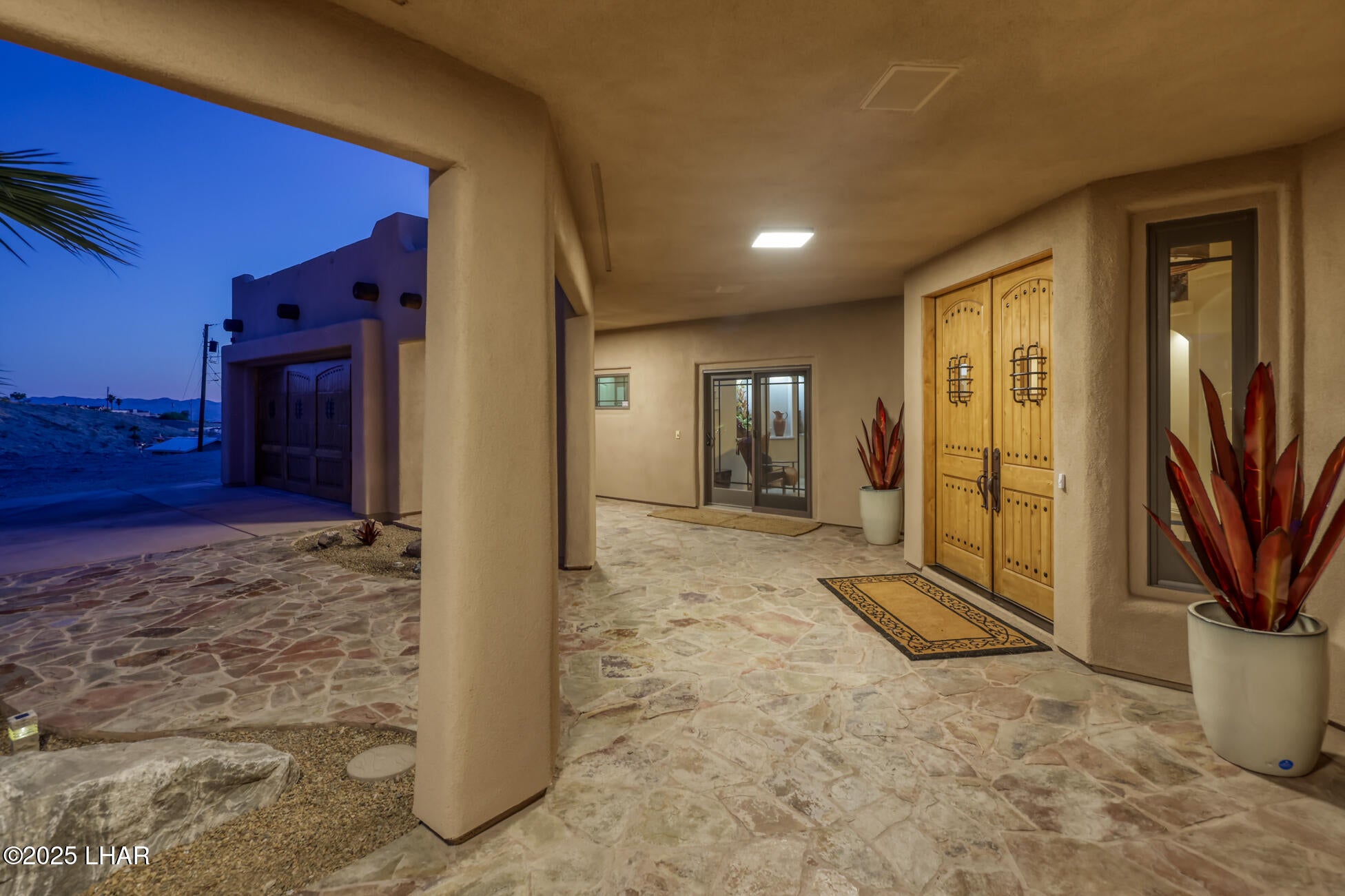 Lake Havasu City, Arizona, 86404, United States, ,4 BathroomsBathrooms,Residential,Active,1820839