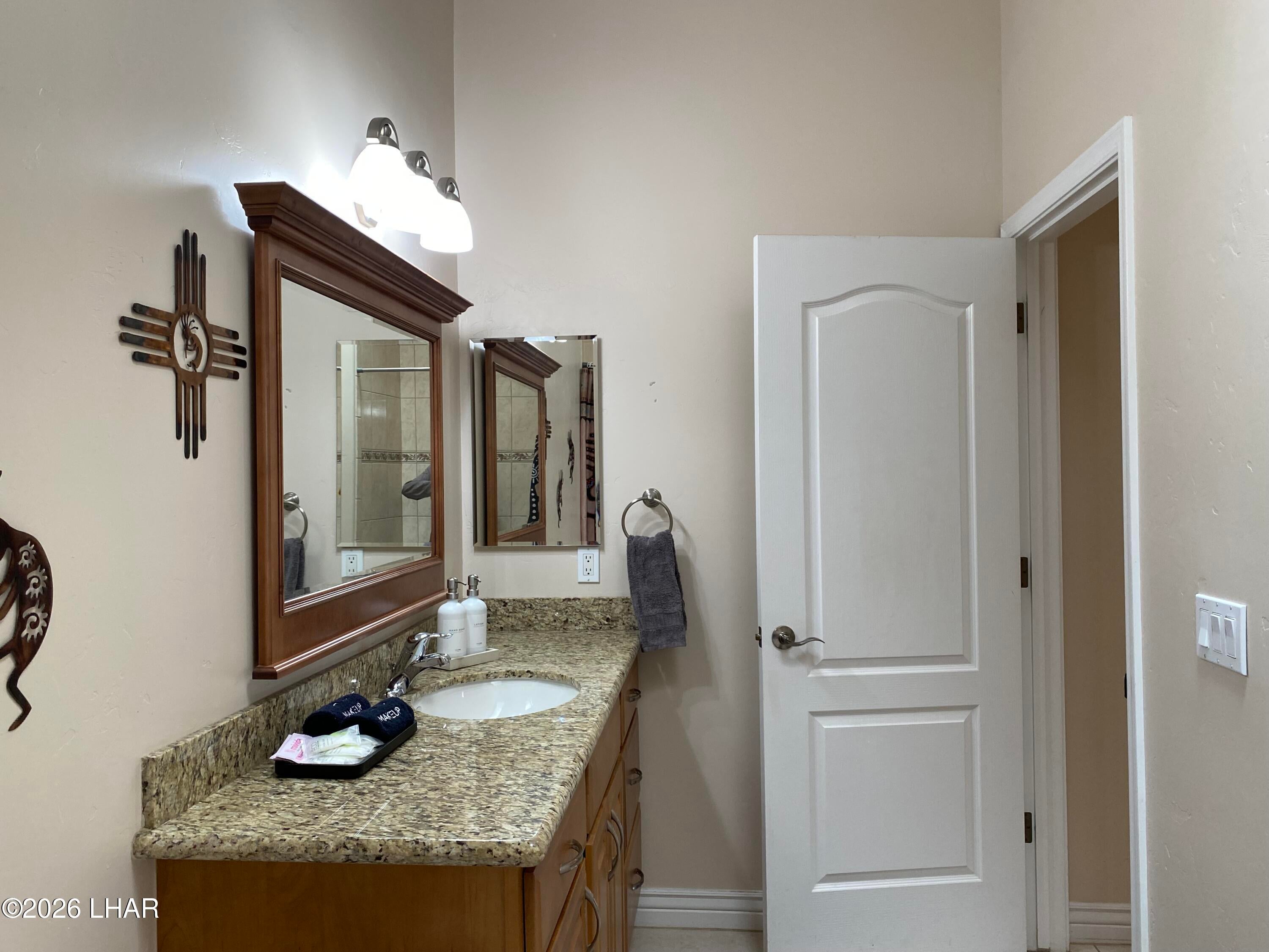 Lake Havasu City, Arizona, 86406, United States, 3 Bedrooms Bedrooms, ,4 BathroomsBathrooms,Residential,Active,2010202