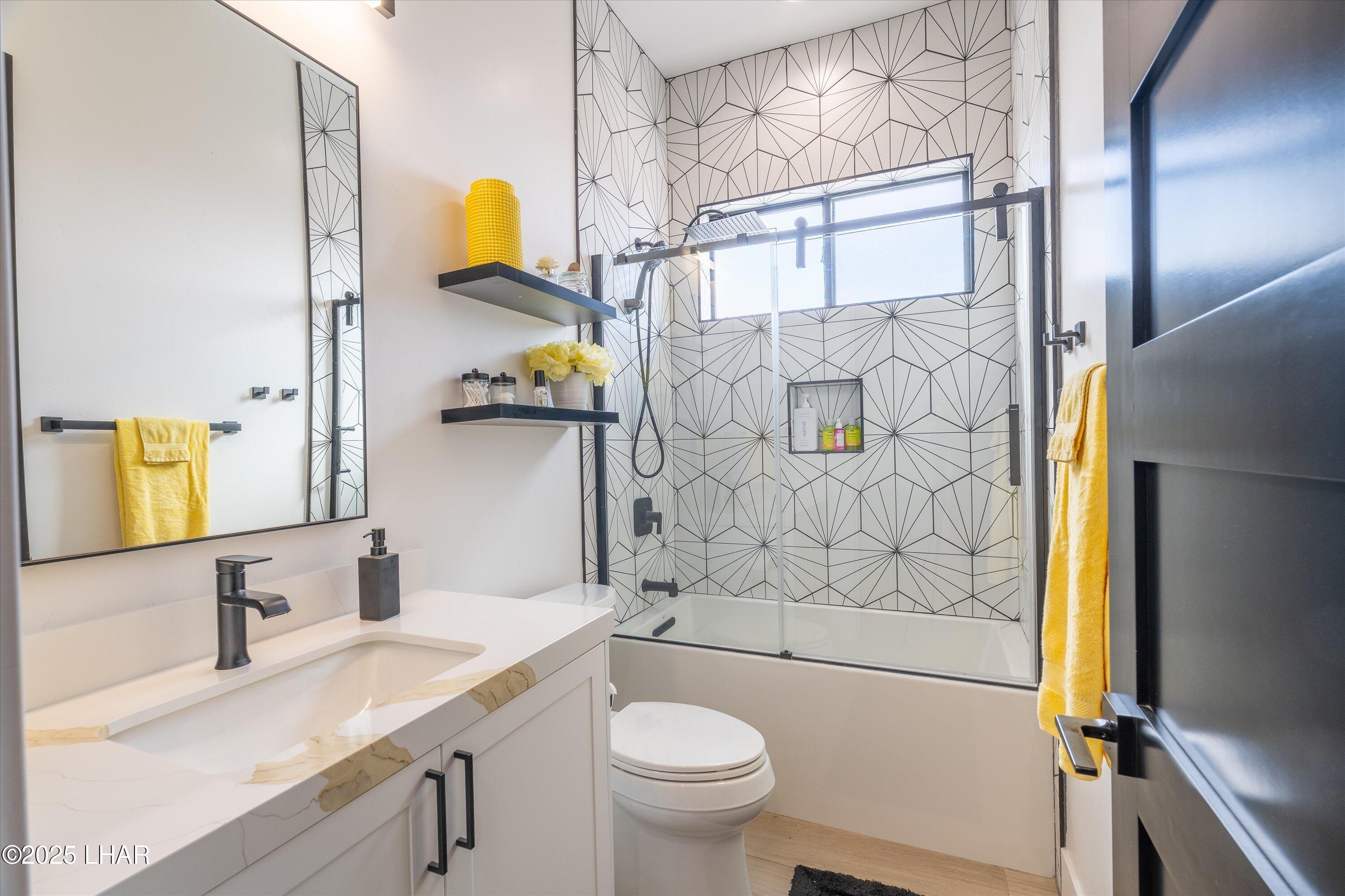 Berthoud, Colorado, 80513, United States, 5 Bedrooms Bedrooms, ,6 BathroomsBathrooms,Residential,Active,1877780