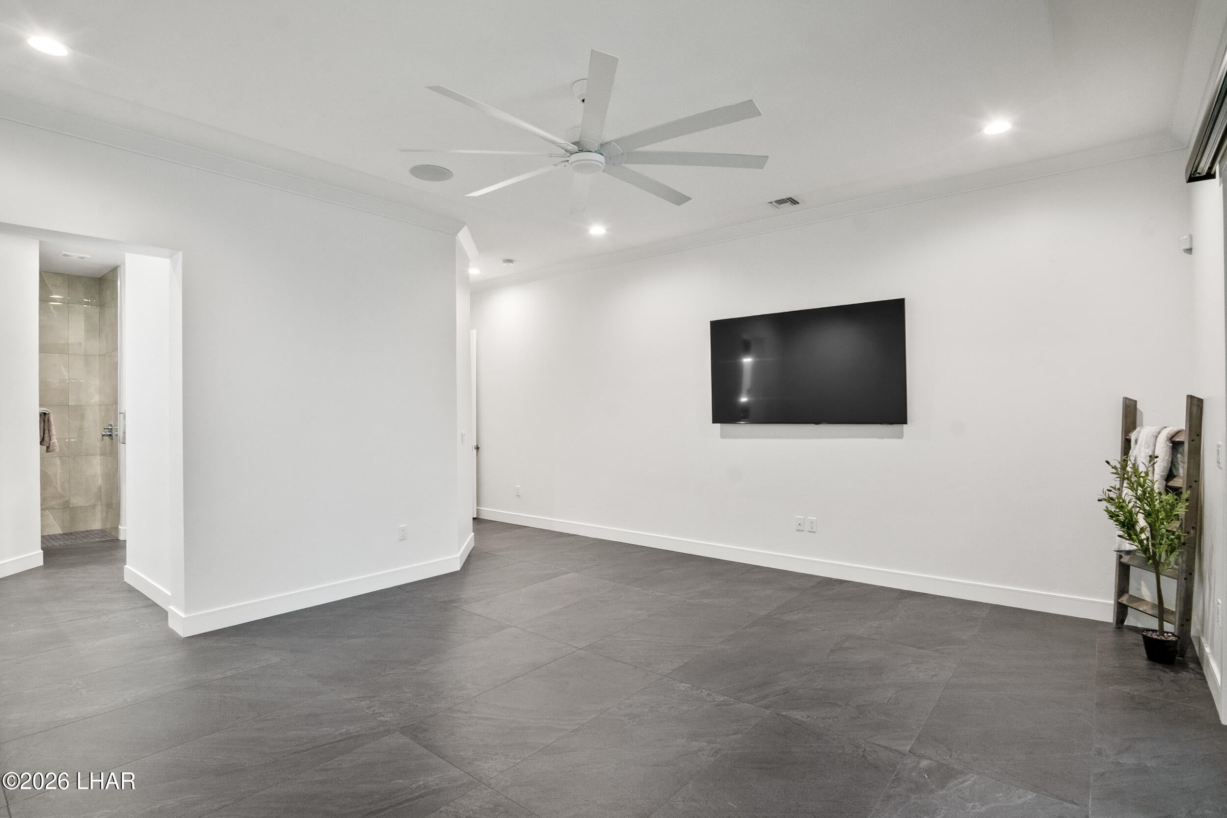 Lake Havasu City, Arizona, 86404, United States, 4 Bedrooms Bedrooms, ,5 BathroomsBathrooms,Residential,Active,2014618