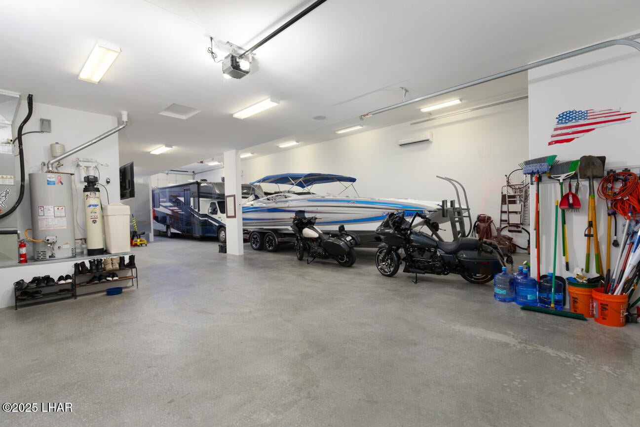 Lake Havasu City, Arizona, 86404, United States, 3 Bedrooms Bedrooms, ,2 BathroomsBathrooms,Residential,Active,1922288