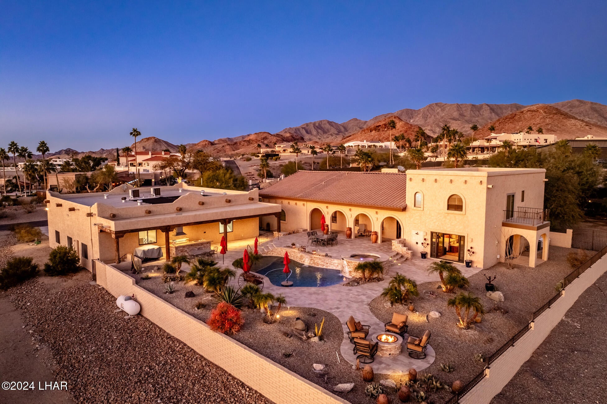 Lake Havasu City, Arizona, 86404, United States, 4 Bedrooms Bedrooms, ,6 BathroomsBathrooms,Residential,Active,1910151