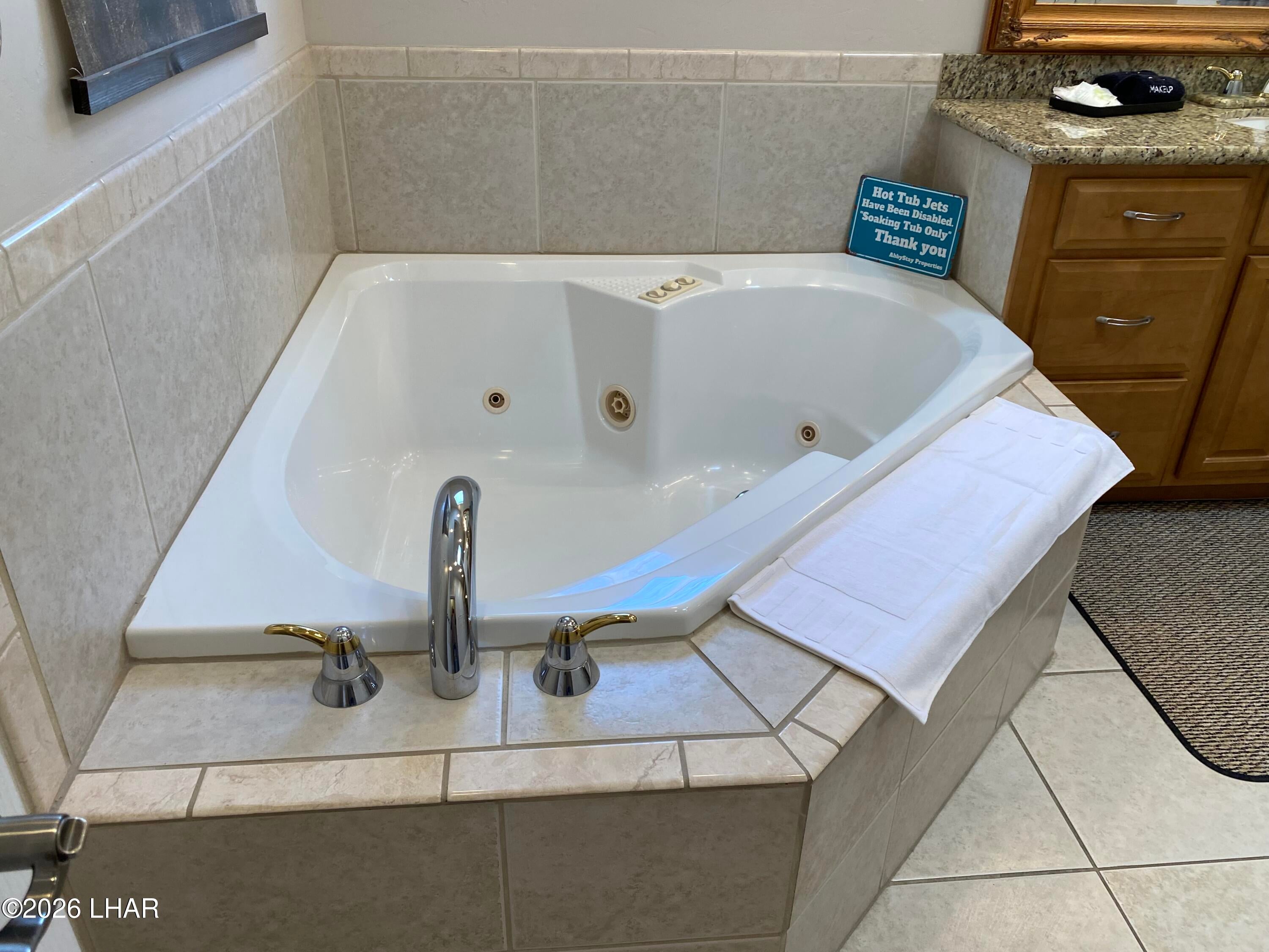 Lake Havasu City, Arizona, 86406, United States, 3 Bedrooms Bedrooms, ,4 BathroomsBathrooms,Residential,Active,2010202