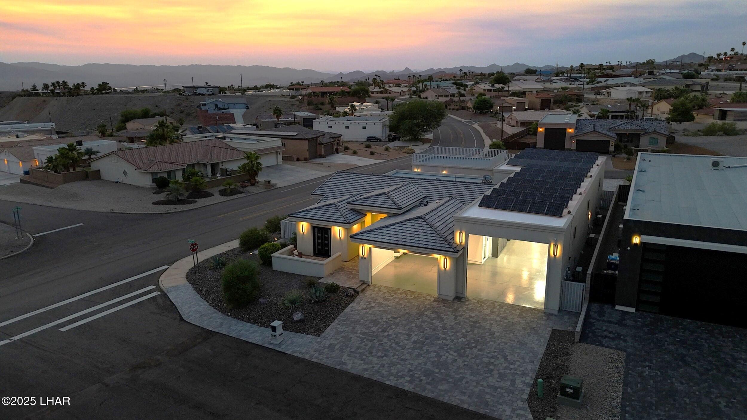 Lake Havasu City, Arizona, 86404, United States, 4 Bedrooms Bedrooms, ,5 BathroomsBathrooms,Residential,Active,1894205