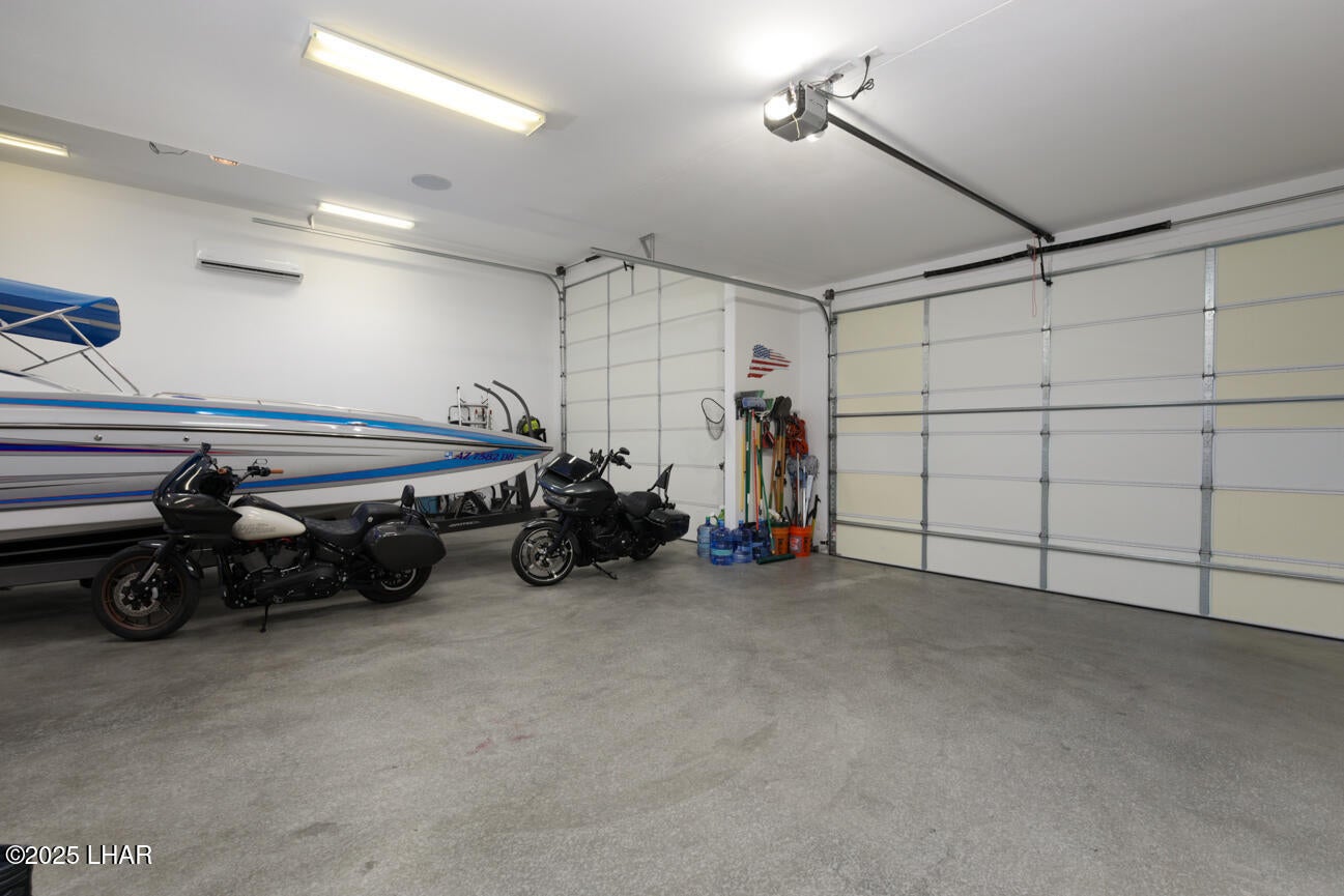 Lake Havasu City, Arizona, 86404, United States, 3 Bedrooms Bedrooms, ,2 BathroomsBathrooms,Residential,Active,1922288