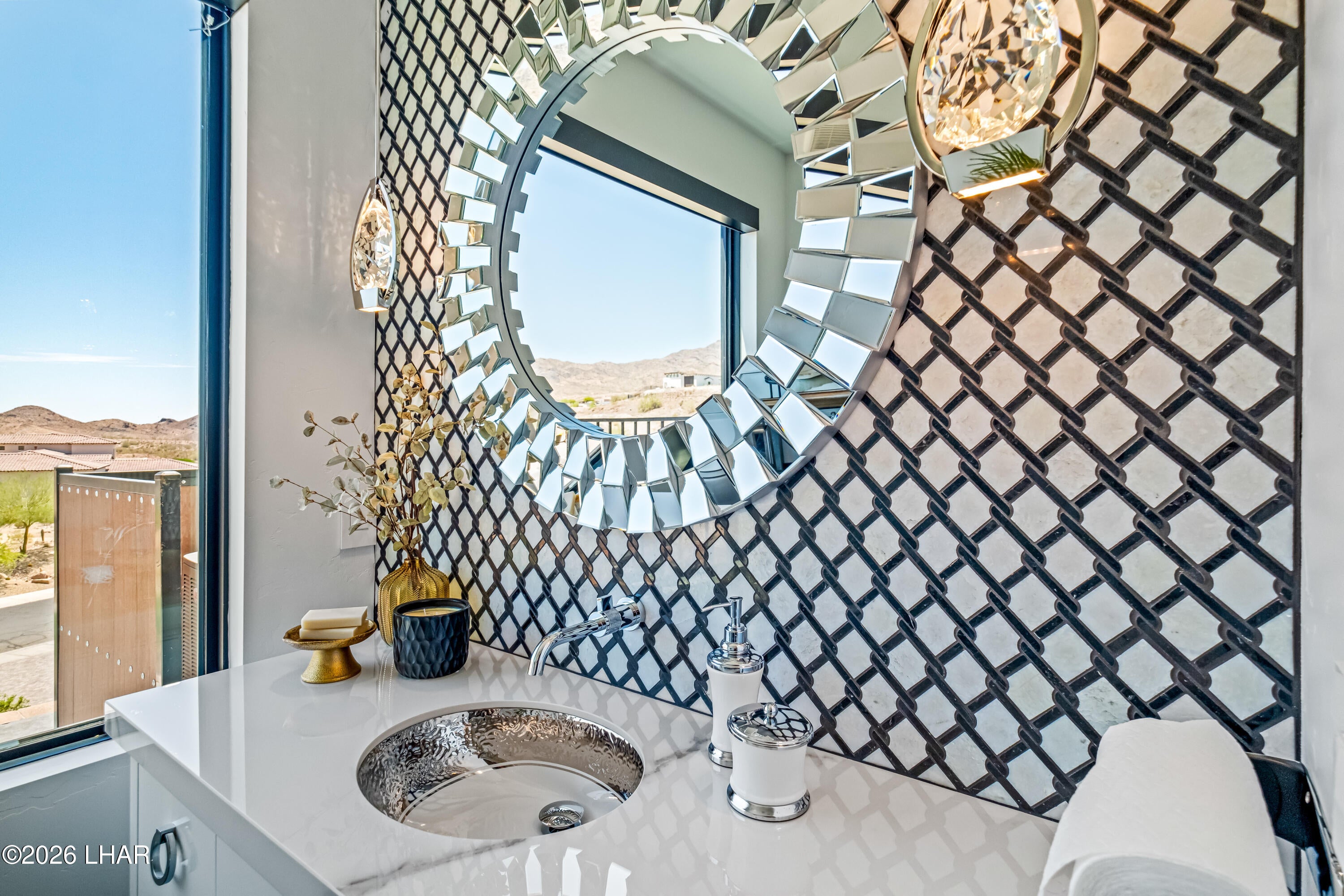 Lake Havasu City, Arizona, 86406, United States, 3 Bedrooms Bedrooms, ,5 BathroomsBathrooms,Residential,Active,2009159