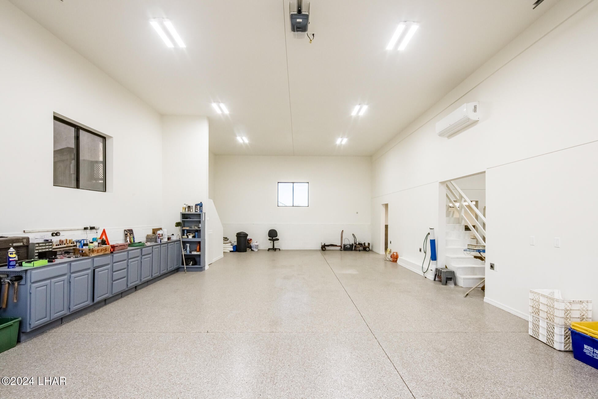 Lake Havasu City, Arizona, 86404, United States, 4 Bedrooms Bedrooms, ,6 BathroomsBathrooms,Residential,Active,1910151