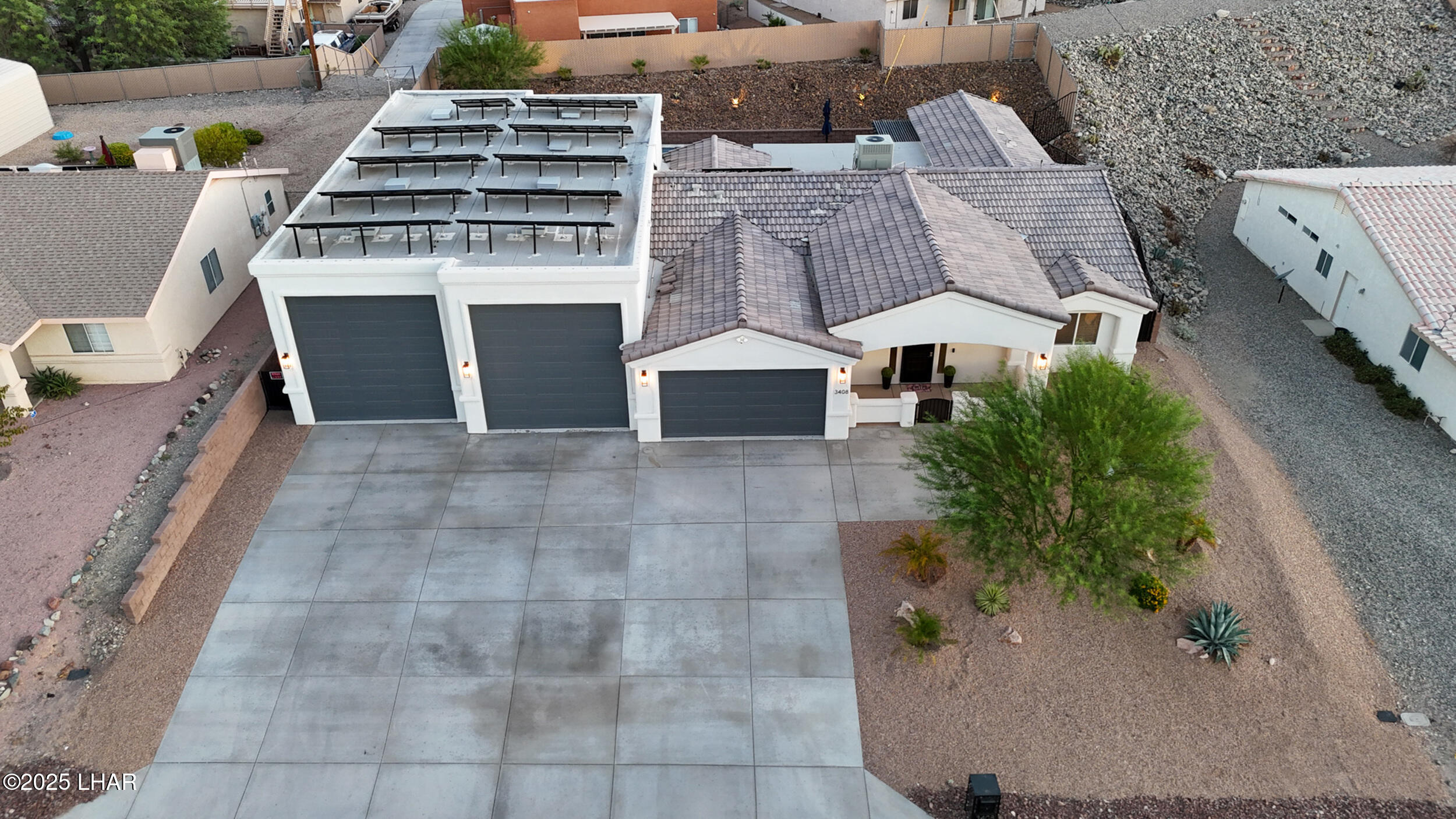 Lake Havasu City, Arizona, 86404, United States, 4 Bedrooms Bedrooms, ,3 BathroomsBathrooms,Residential,Active,1920257