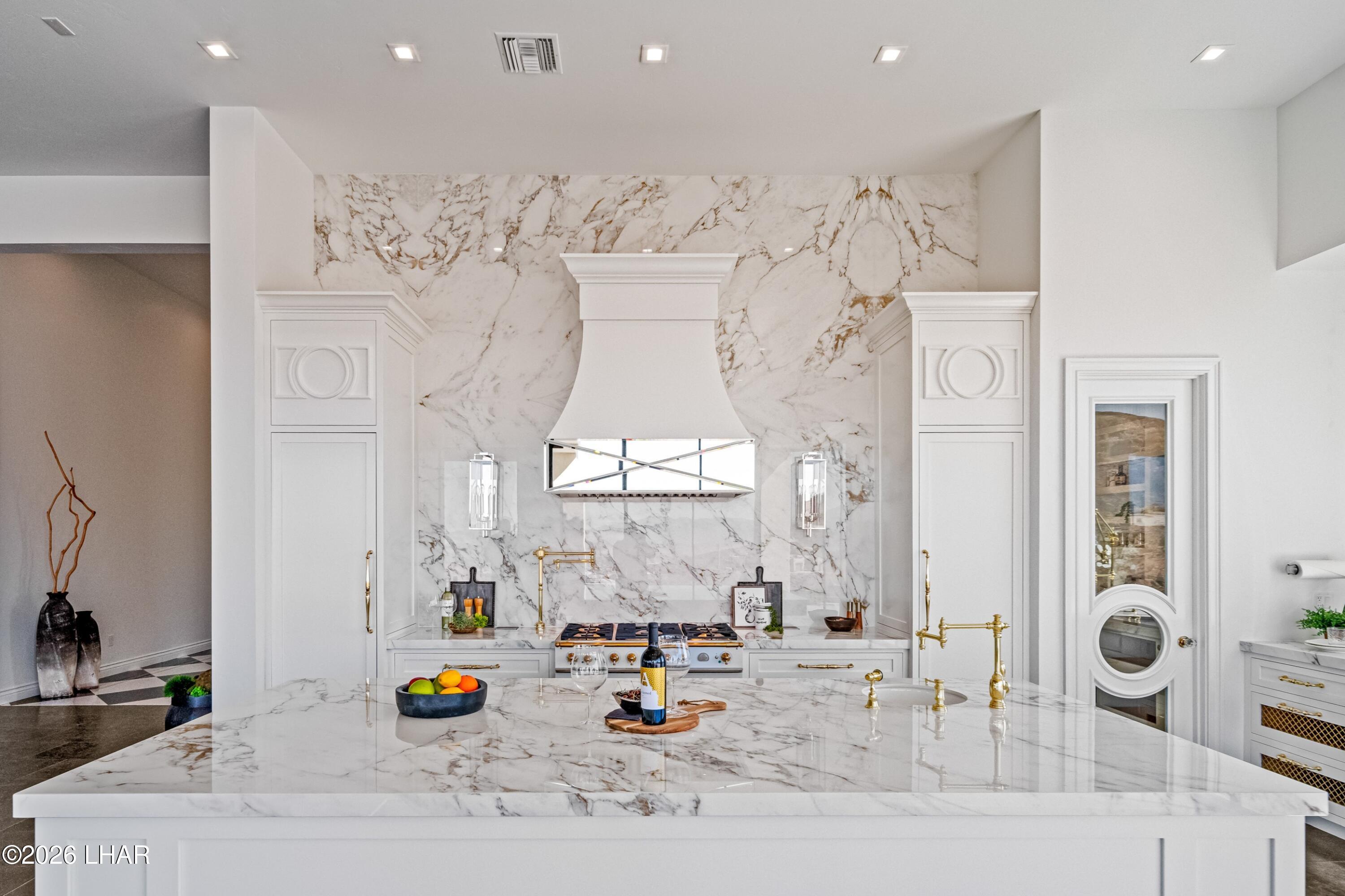 Lake Havasu City, Arizona, 86406, United States, 3 Bedrooms Bedrooms, ,5 BathroomsBathrooms,Residential,Active,2009159