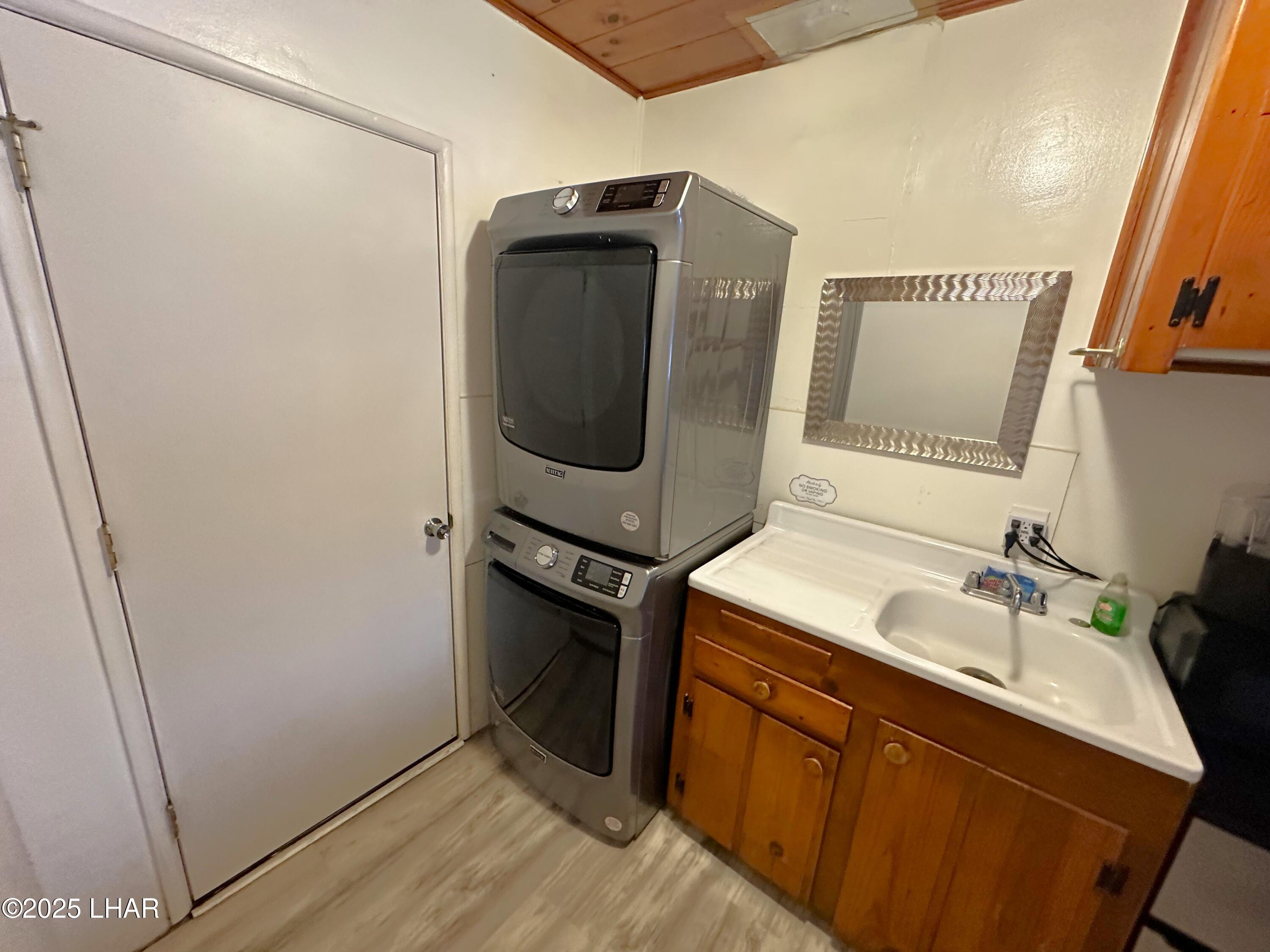 Parker, Arizona, 85344, United States, 3 Bedrooms Bedrooms, ,3 BathroomsBathrooms,Residential,Active,1959541