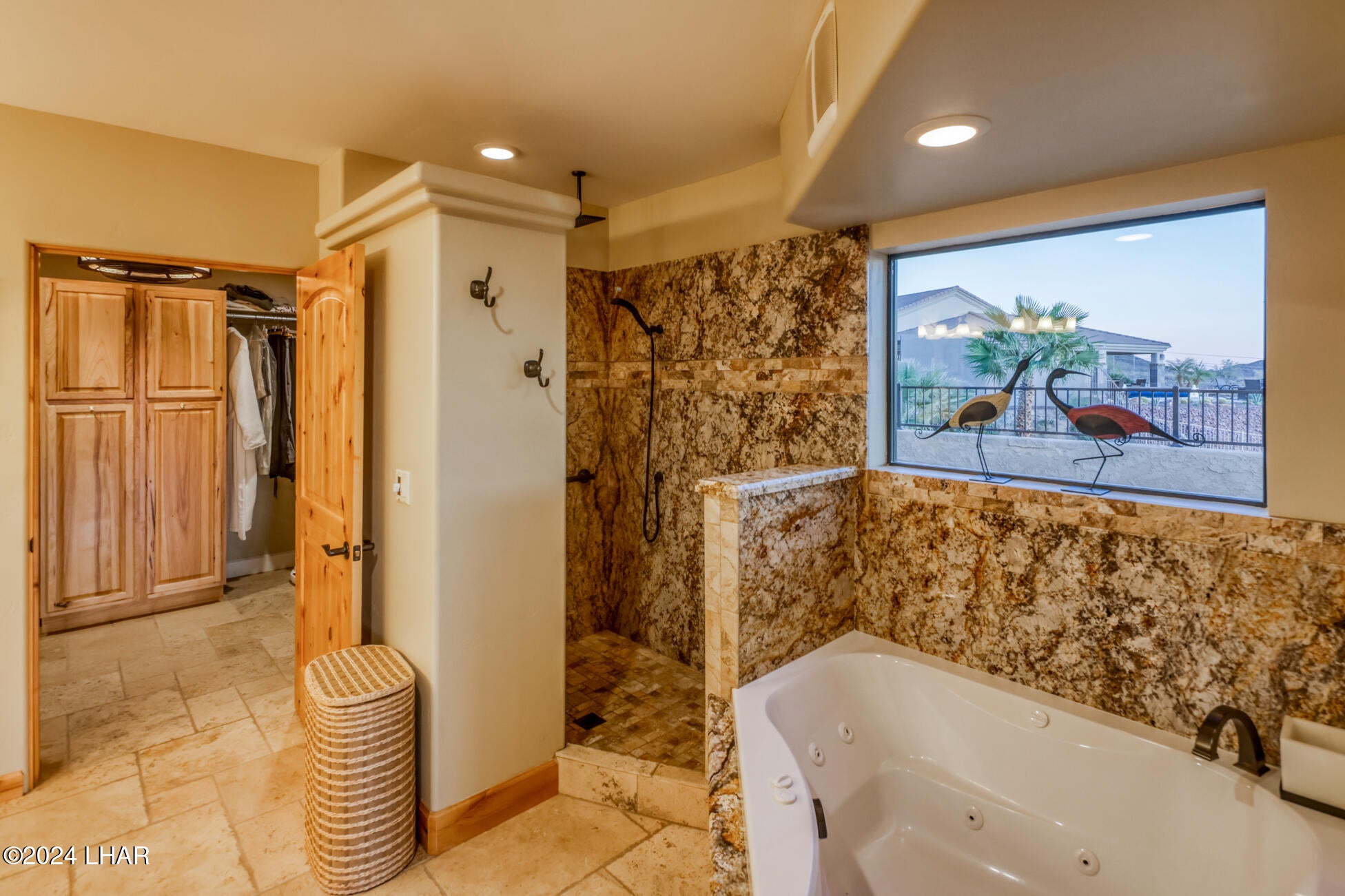 Lake Havasu City, Arizona, 86404, United States, 4 Bedrooms Bedrooms, ,6 BathroomsBathrooms,Residential,Active,1910151