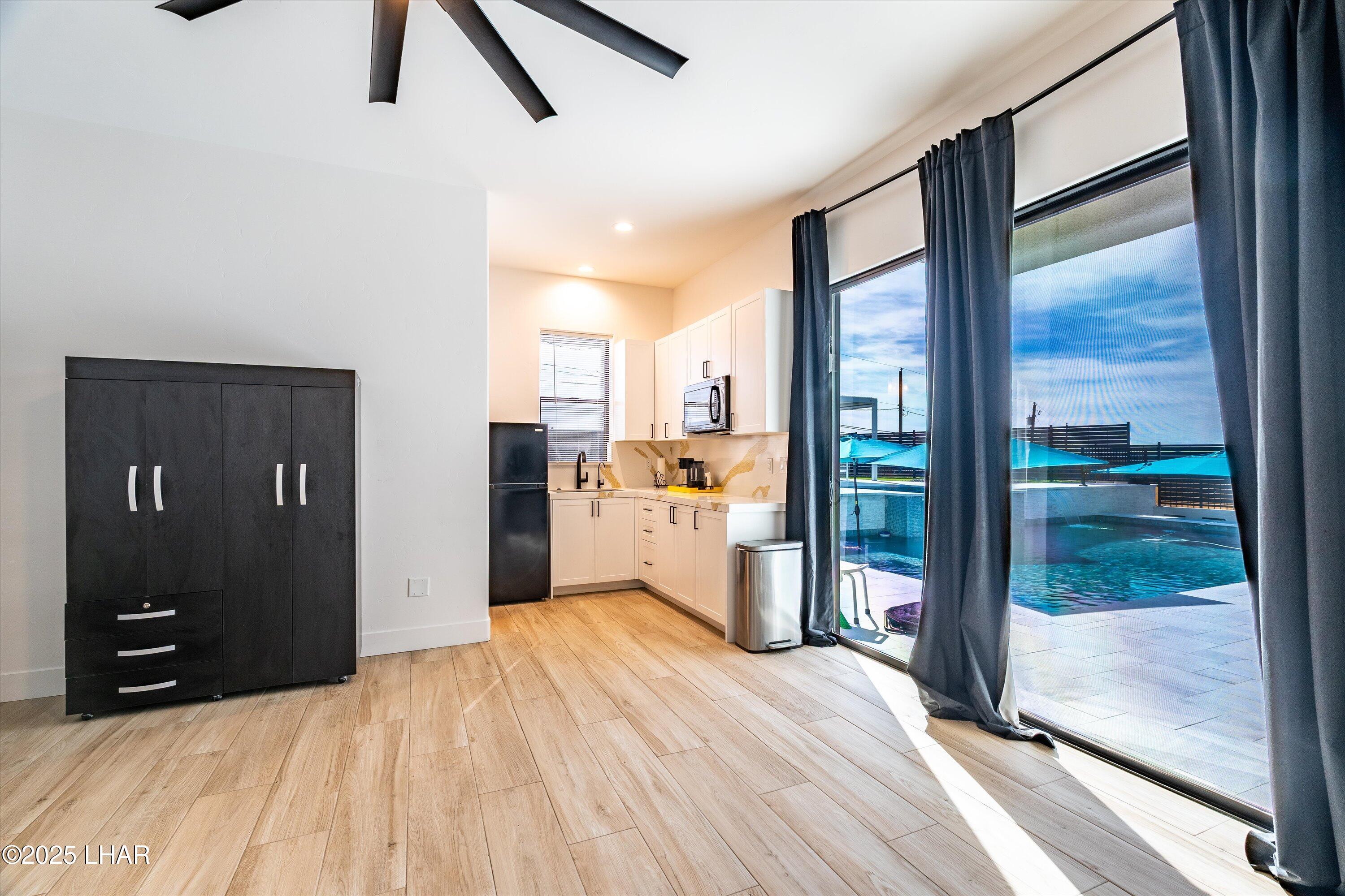 Berthoud, Colorado, 80513, United States, 5 Bedrooms Bedrooms, ,6 BathroomsBathrooms,Residential,Active,1877780