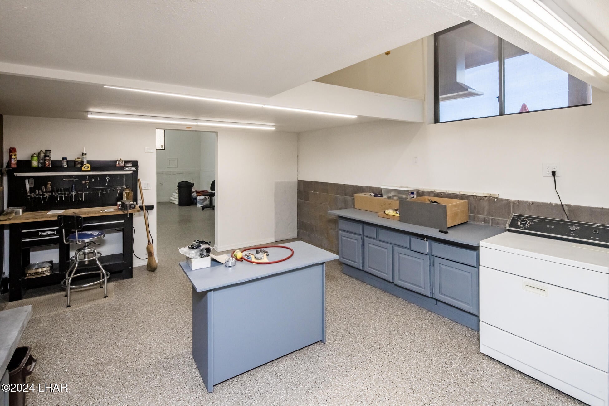 Lake Havasu City, Arizona, 86404, United States, 4 Bedrooms Bedrooms, ,6 BathroomsBathrooms,Residential,Active,1910151