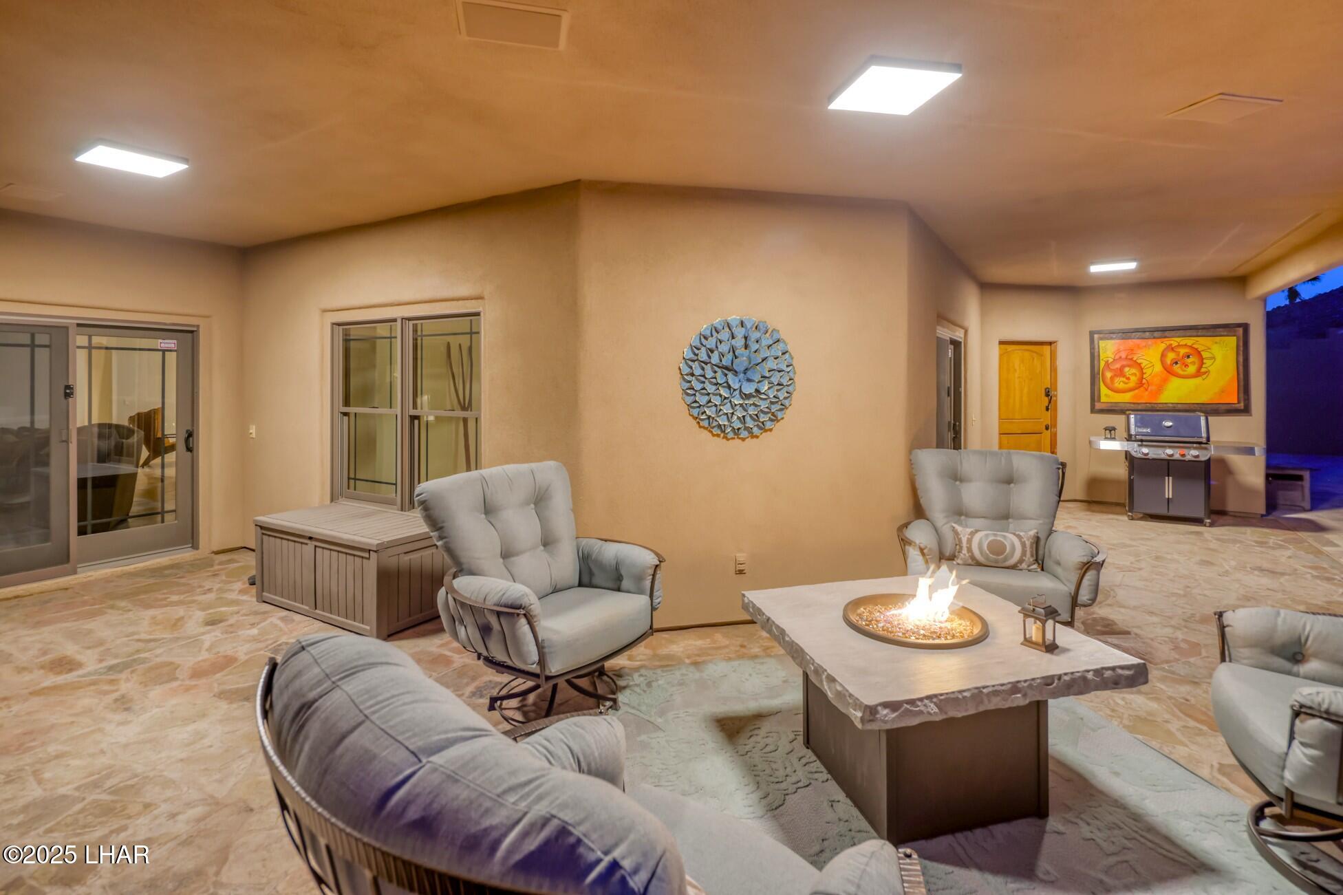 Lake Havasu City, Arizona, 86404, United States, ,4 BathroomsBathrooms,Residential,Active,1820839