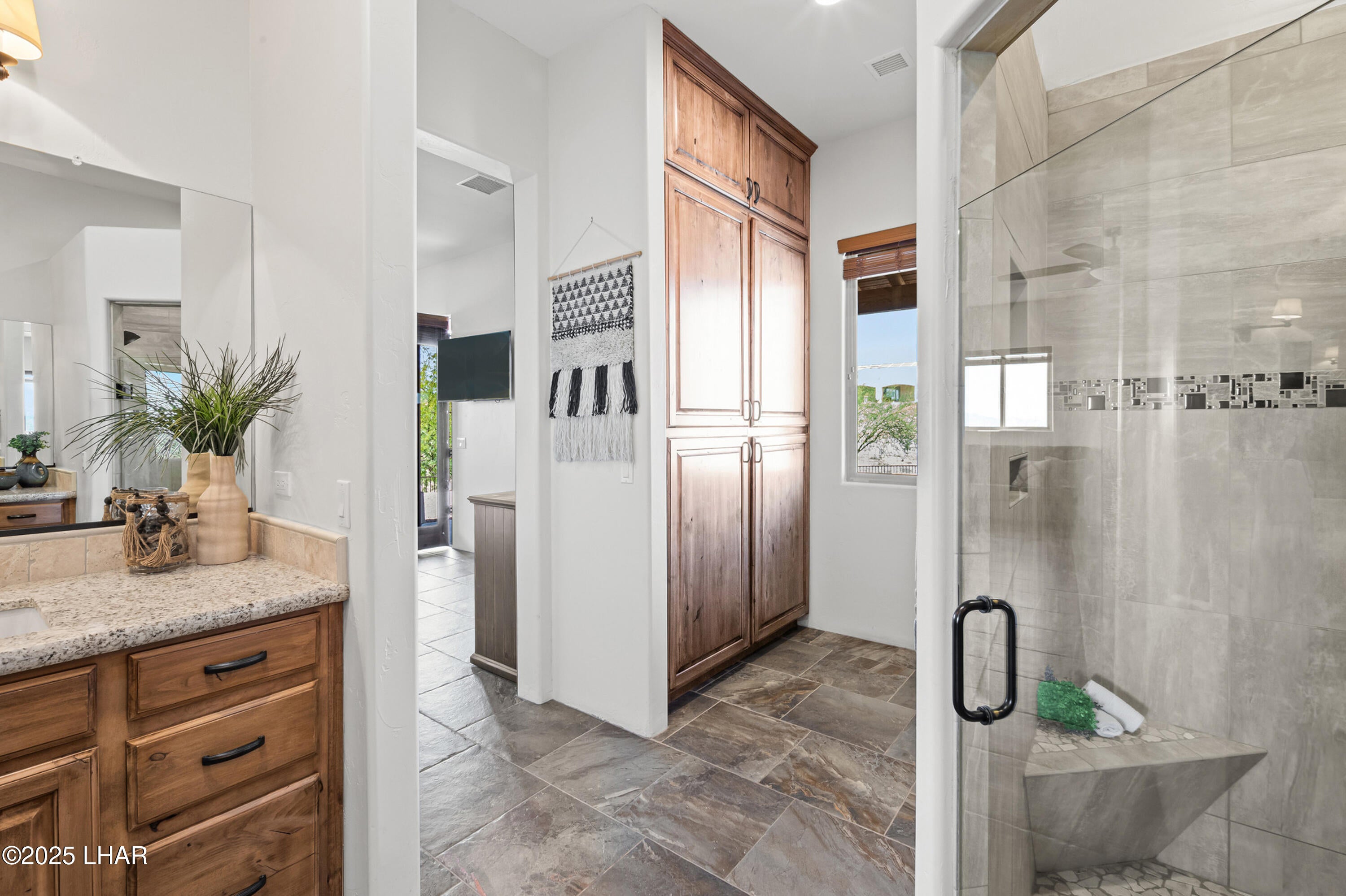 Lake Havasu City, Arizona, 86404, United States, 6 Bedrooms Bedrooms, ,7 BathroomsBathrooms,Residential,Active,1996583