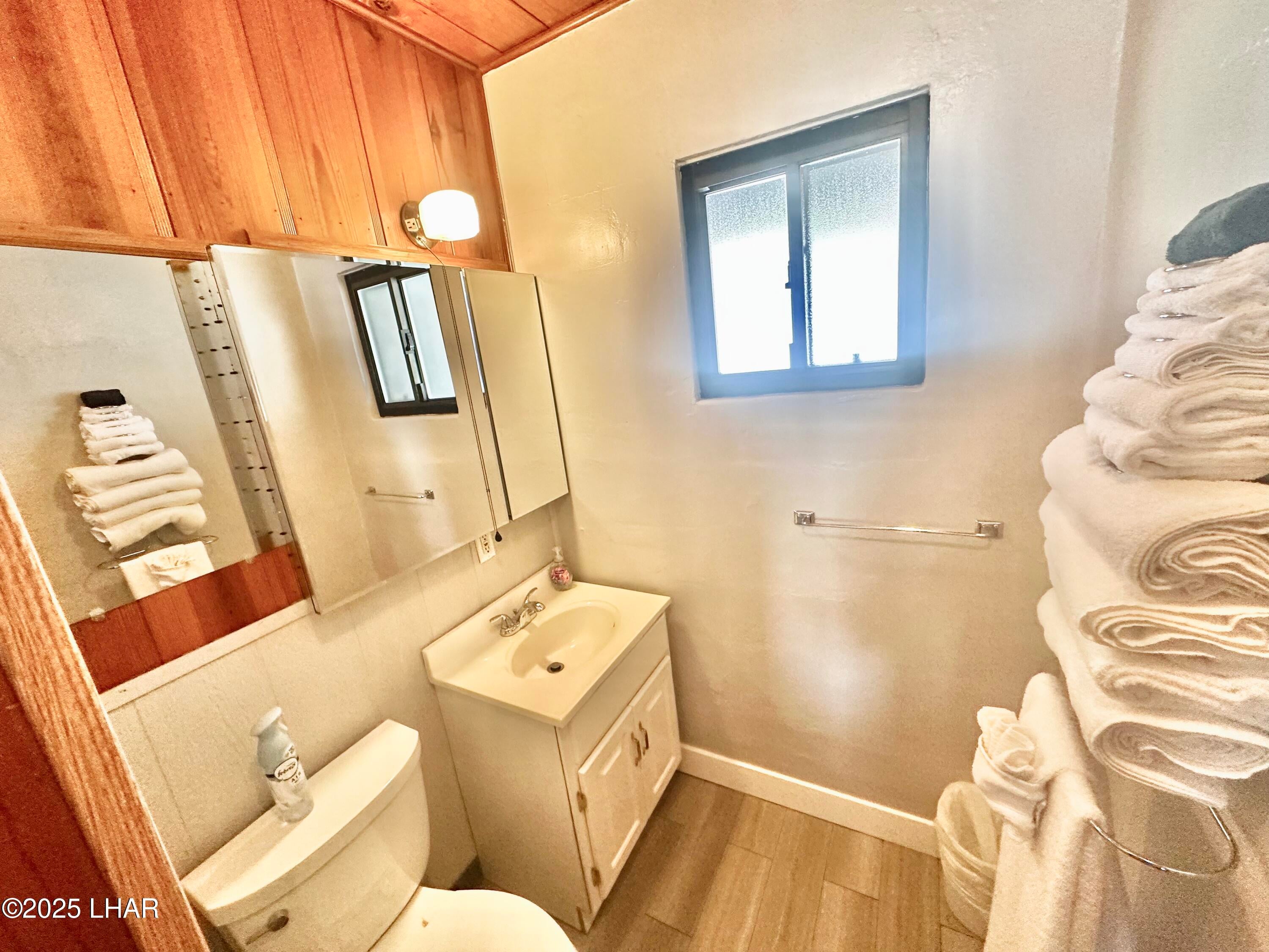 Parker, Arizona, 85344, United States, 3 Bedrooms Bedrooms, ,3 BathroomsBathrooms,Residential,Active,1959541